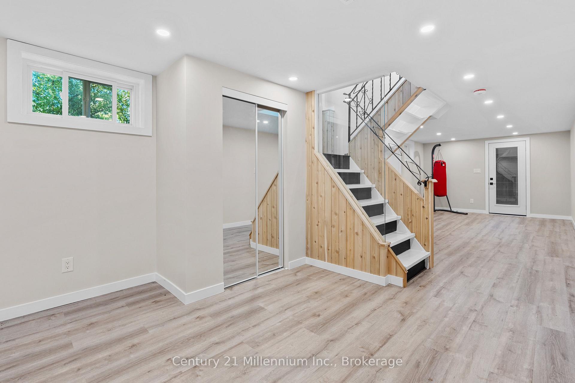 Photo 16 of 873 9th Avenue E, Owen Sound — HOMEH
