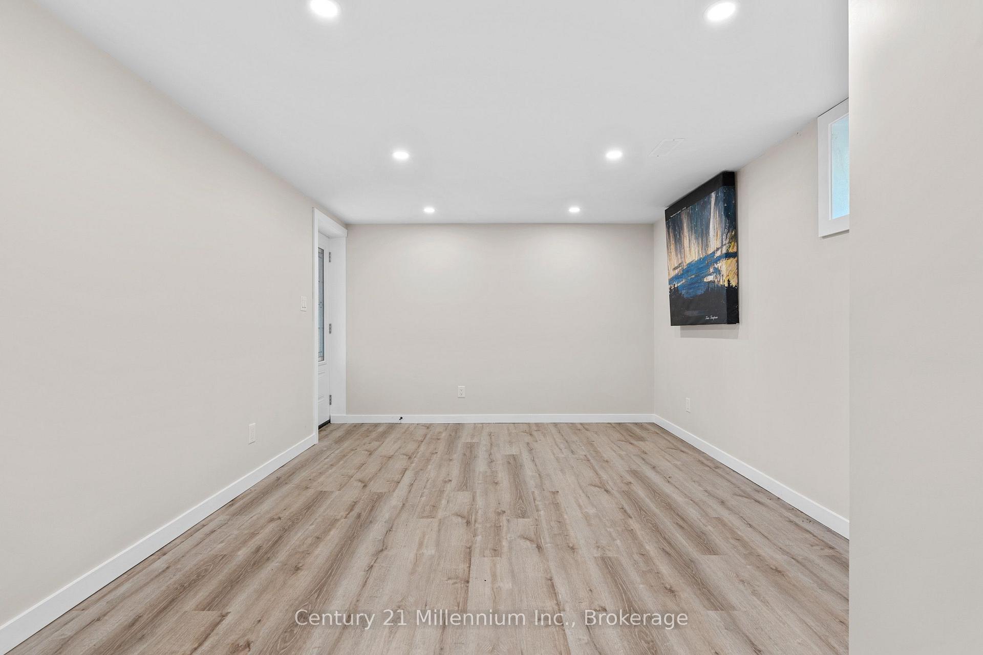 Photo 17 of 873 9th Avenue E, Owen Sound — HOMEH