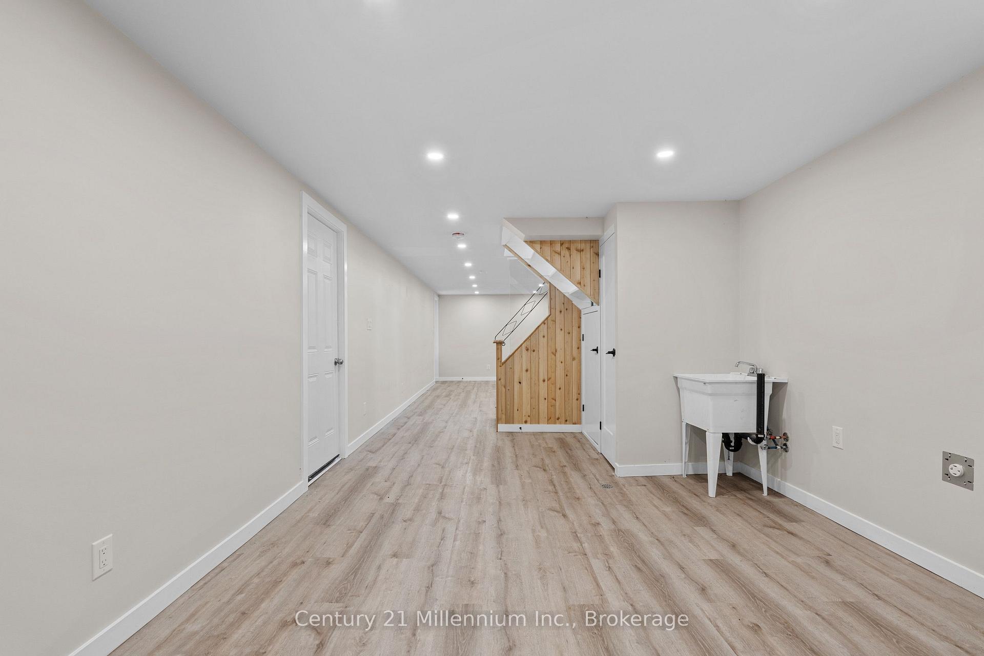 Photo 19 of 873 9th Avenue E, Owen Sound — HOMEH