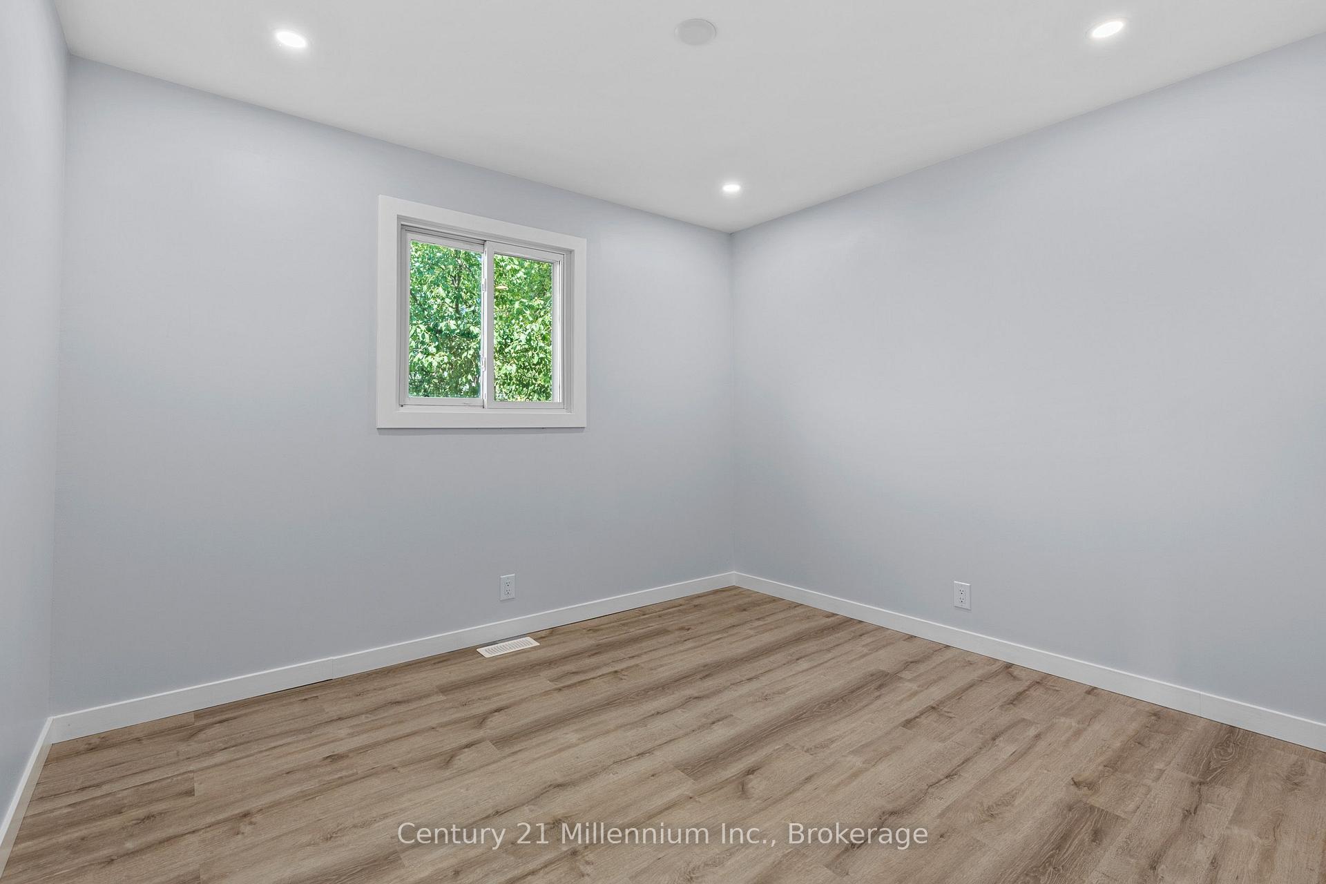 Photo 37 of 873 9th Avenue E, Owen Sound — HOMEH
