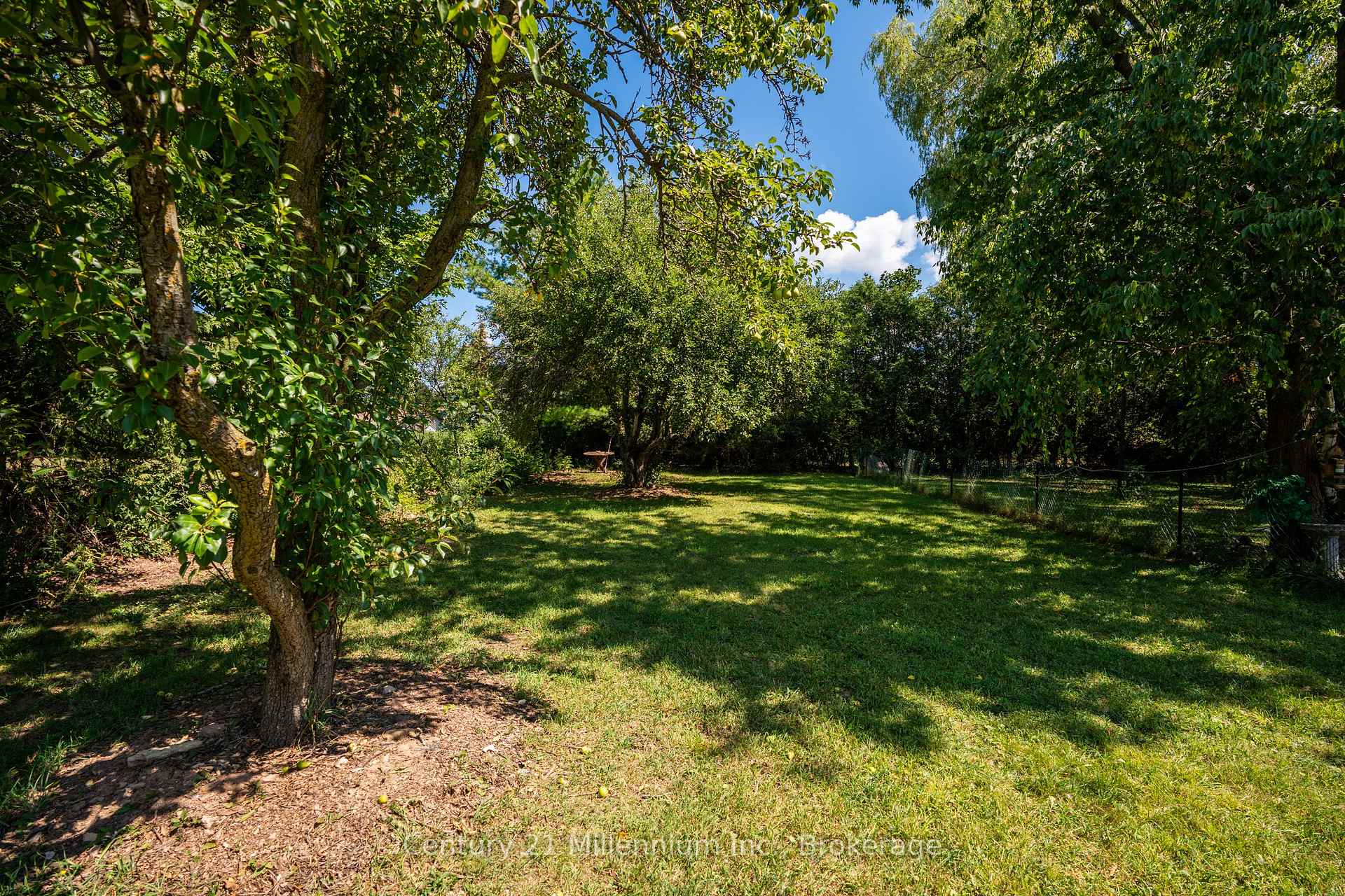 Photo 46 of 873 9th Avenue E, Owen Sound — HOMEH
