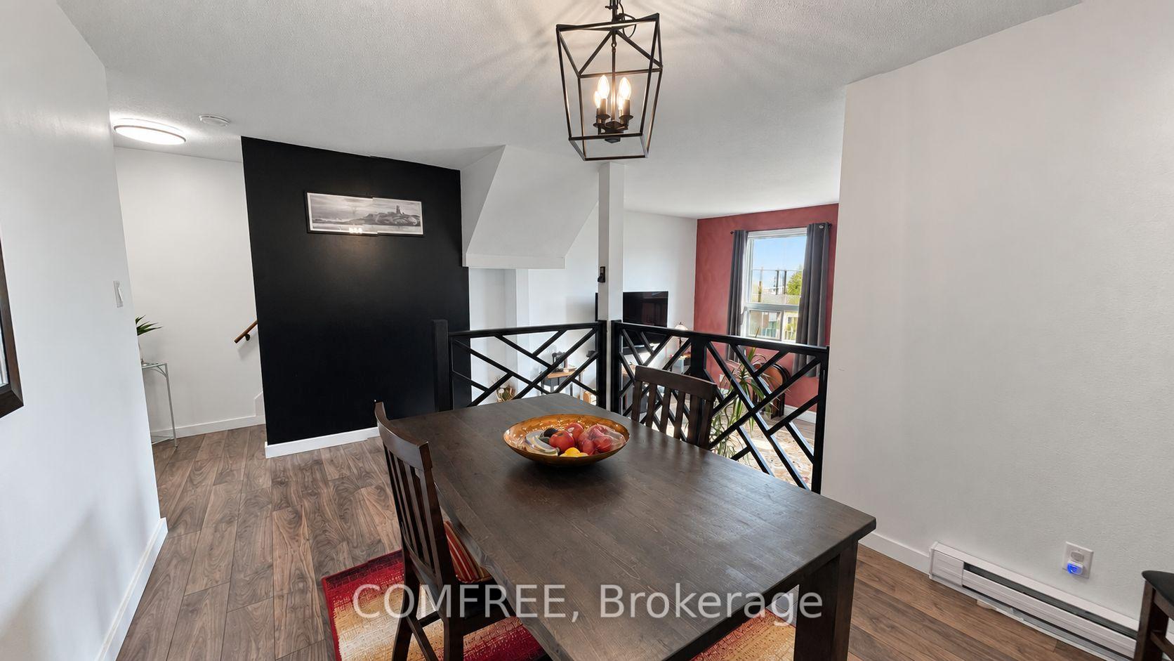 Photo 10 of 8 Marshwoods Boulevard, Kingsville — HOMEH