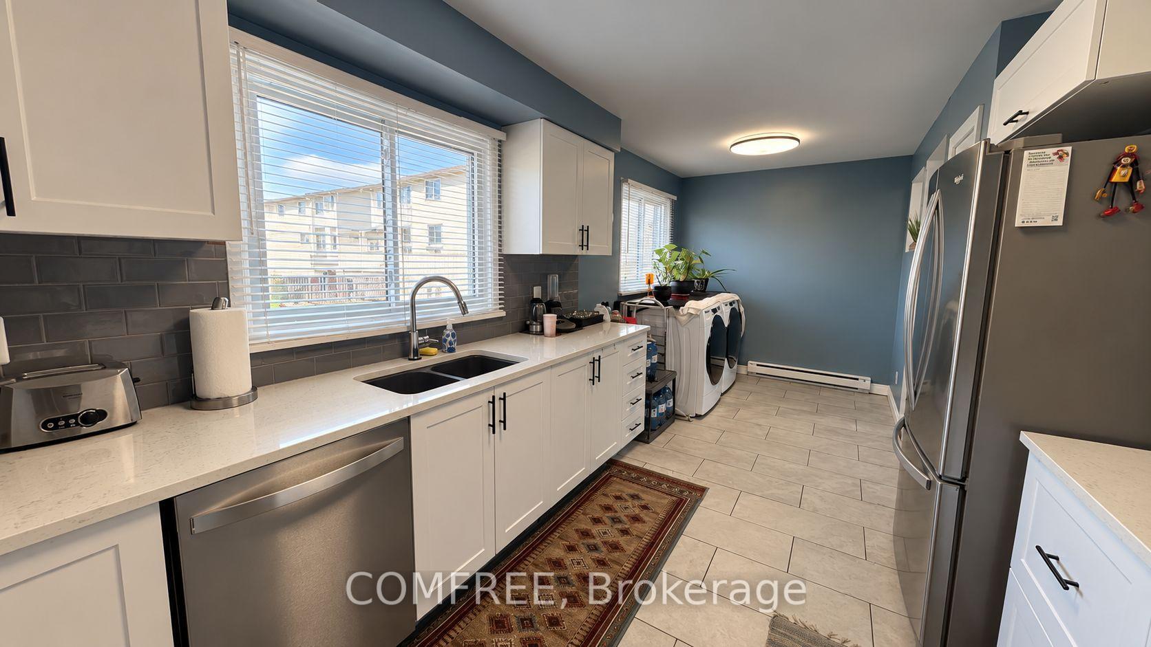 Photo 16 of 8 Marshwoods Boulevard, Kingsville — HOMEH