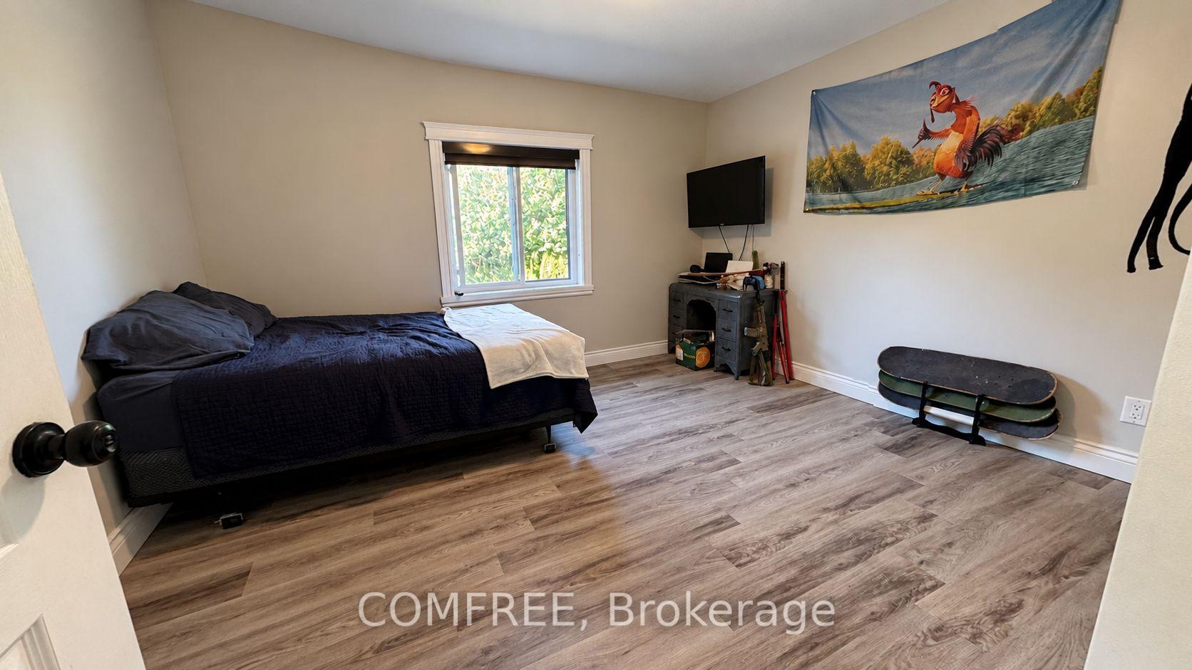 Photo 44 of 8 Marshwoods Boulevard, Kingsville — HOMEH