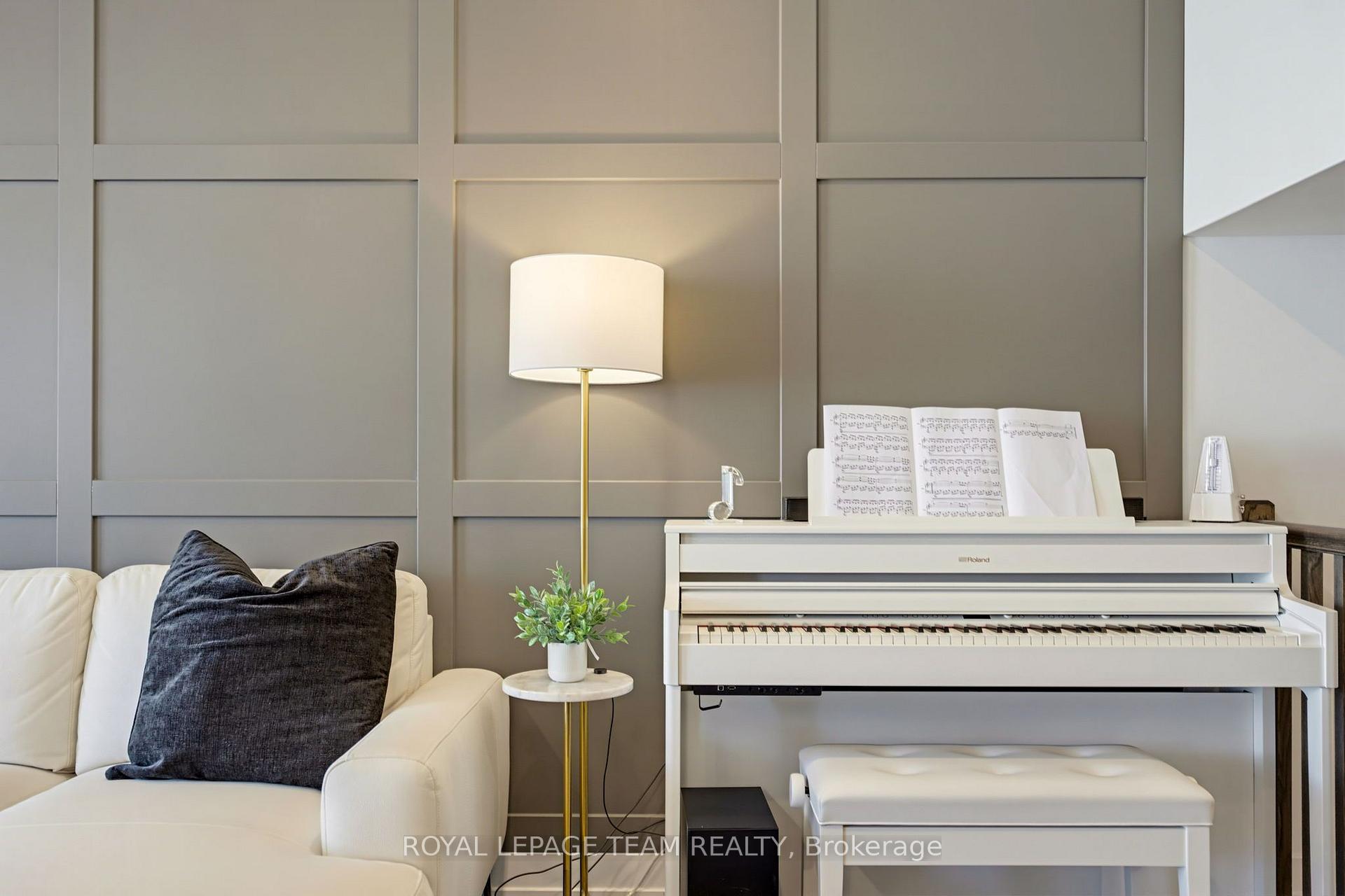 Photo 15 of 854 Solarium Avenue, Ottawa, Riverside South/Gloucester Glen — HOMEH