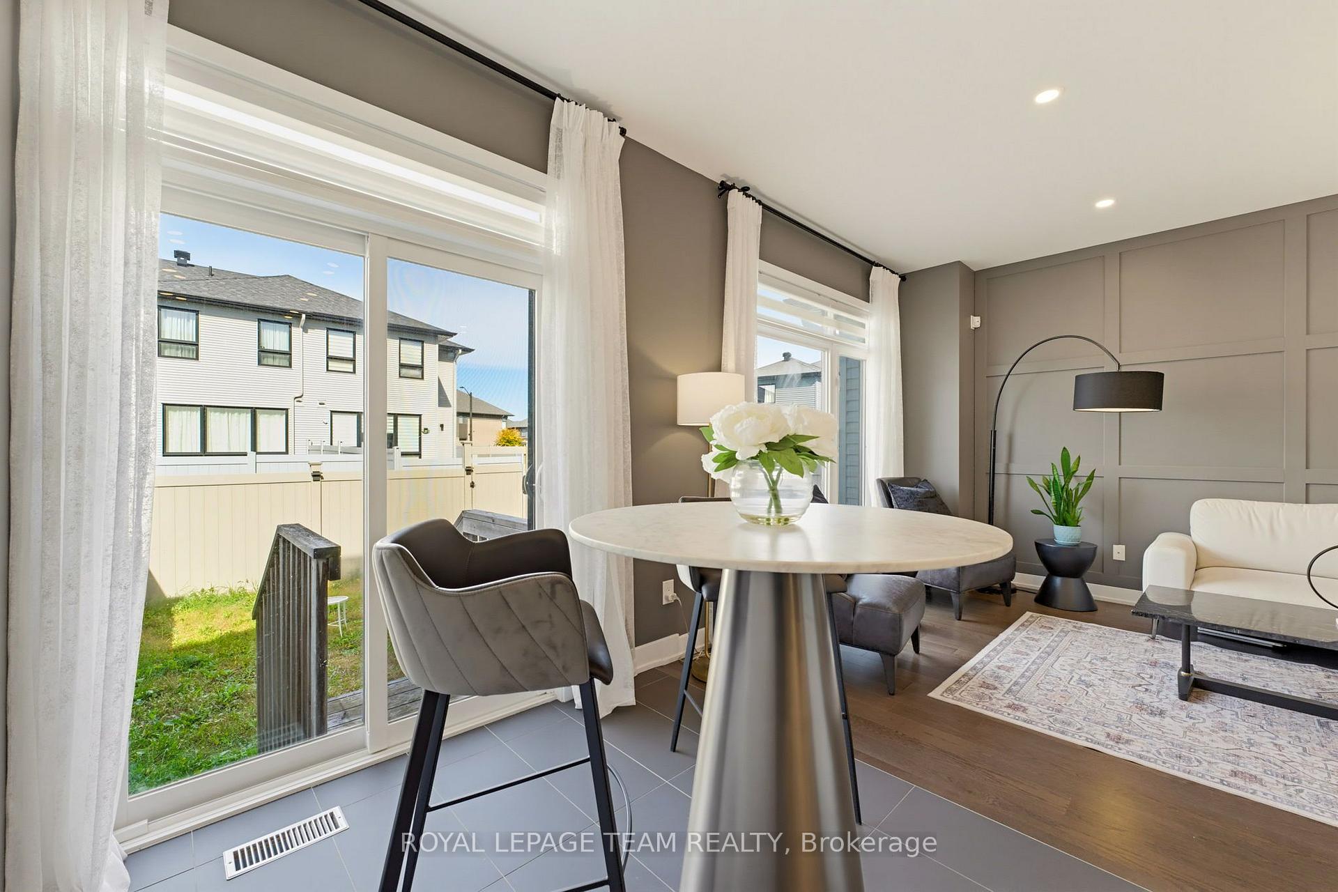 Photo 18 of 854 Solarium Avenue, Ottawa, Riverside South/Gloucester Glen — HOMEH