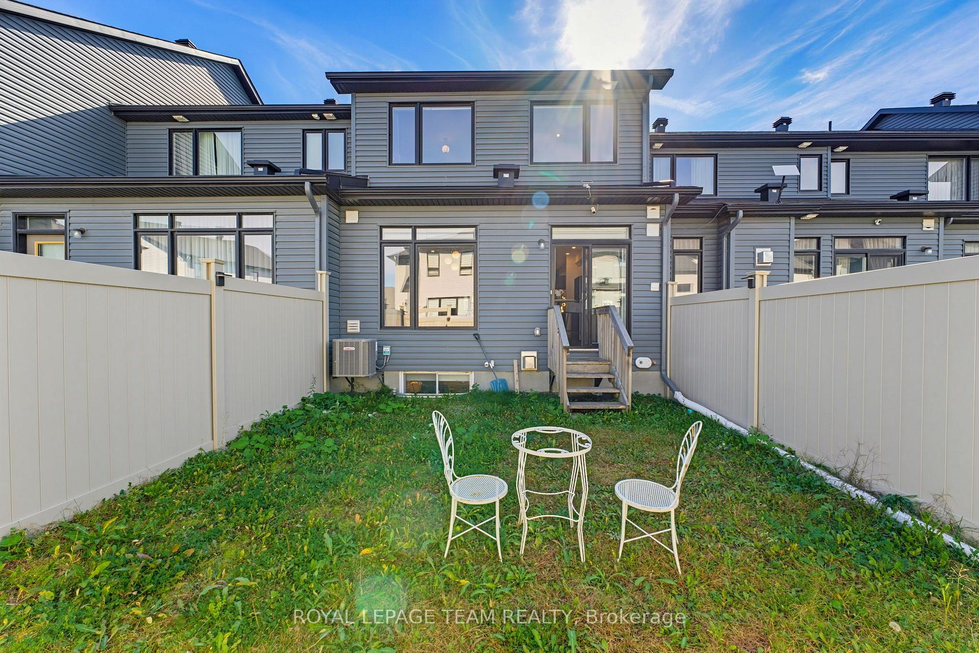 Photo 38 of 854 Solarium Avenue, Ottawa, Riverside South/Gloucester Glen — HOMEH