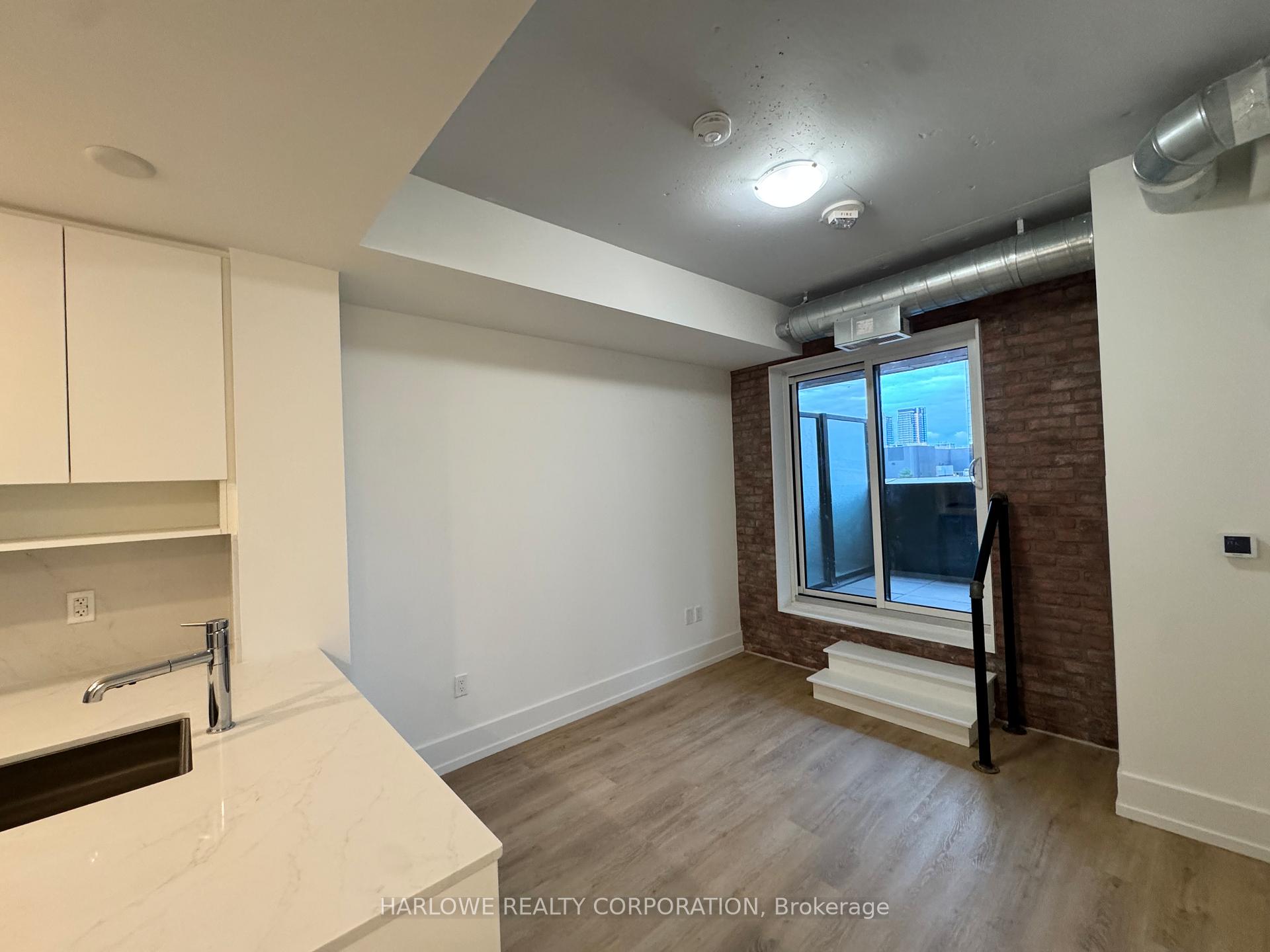 Photo of Unit 311, 206 King Street W