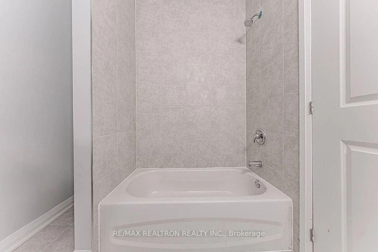 Photo 49 of Unit 10, 260 Eagle Street, Newmarket, Central Newmarket — HOMEH
