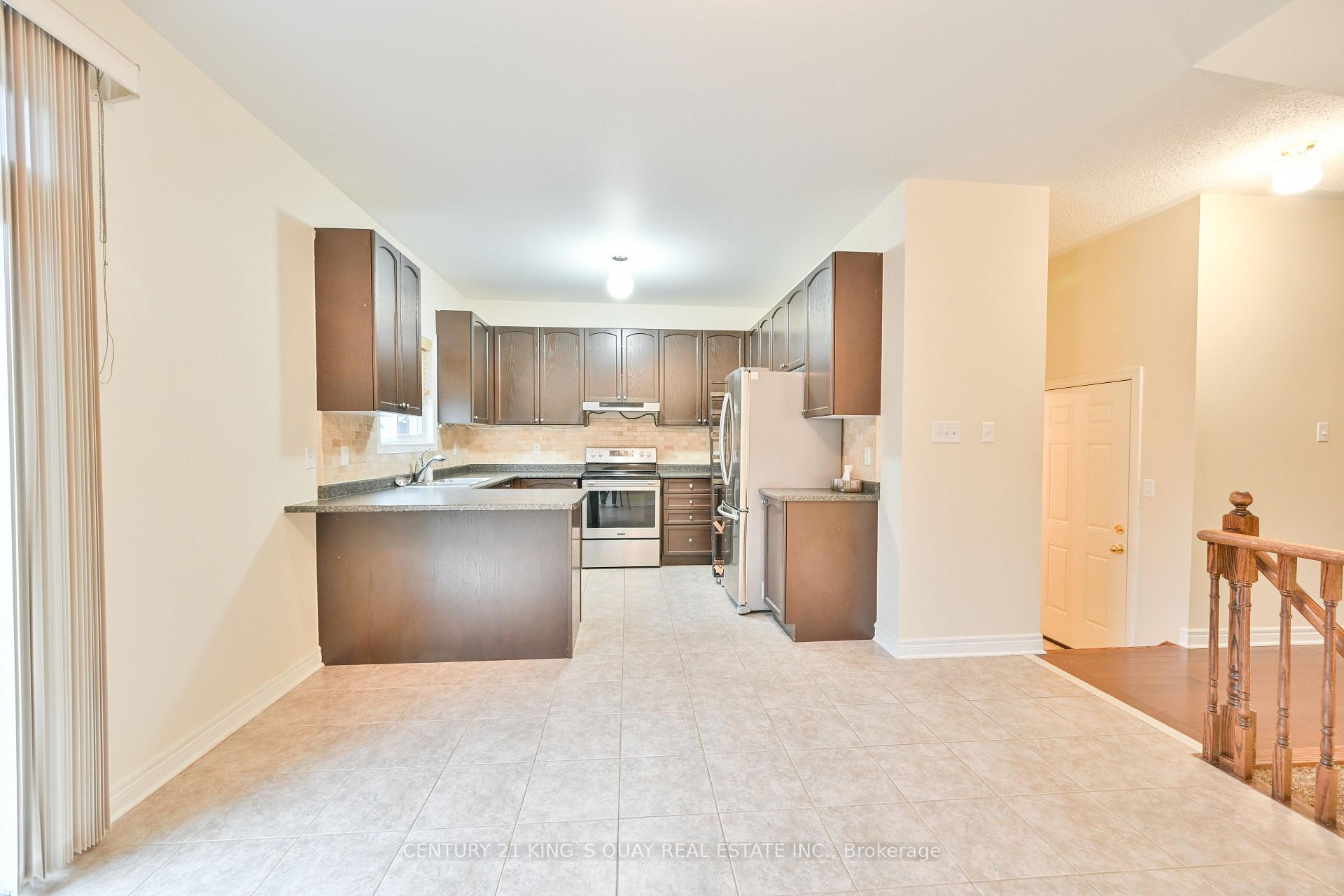 Photo 8 of 10 Lundigan Drive, Georgina, Keswick South — HOMEH