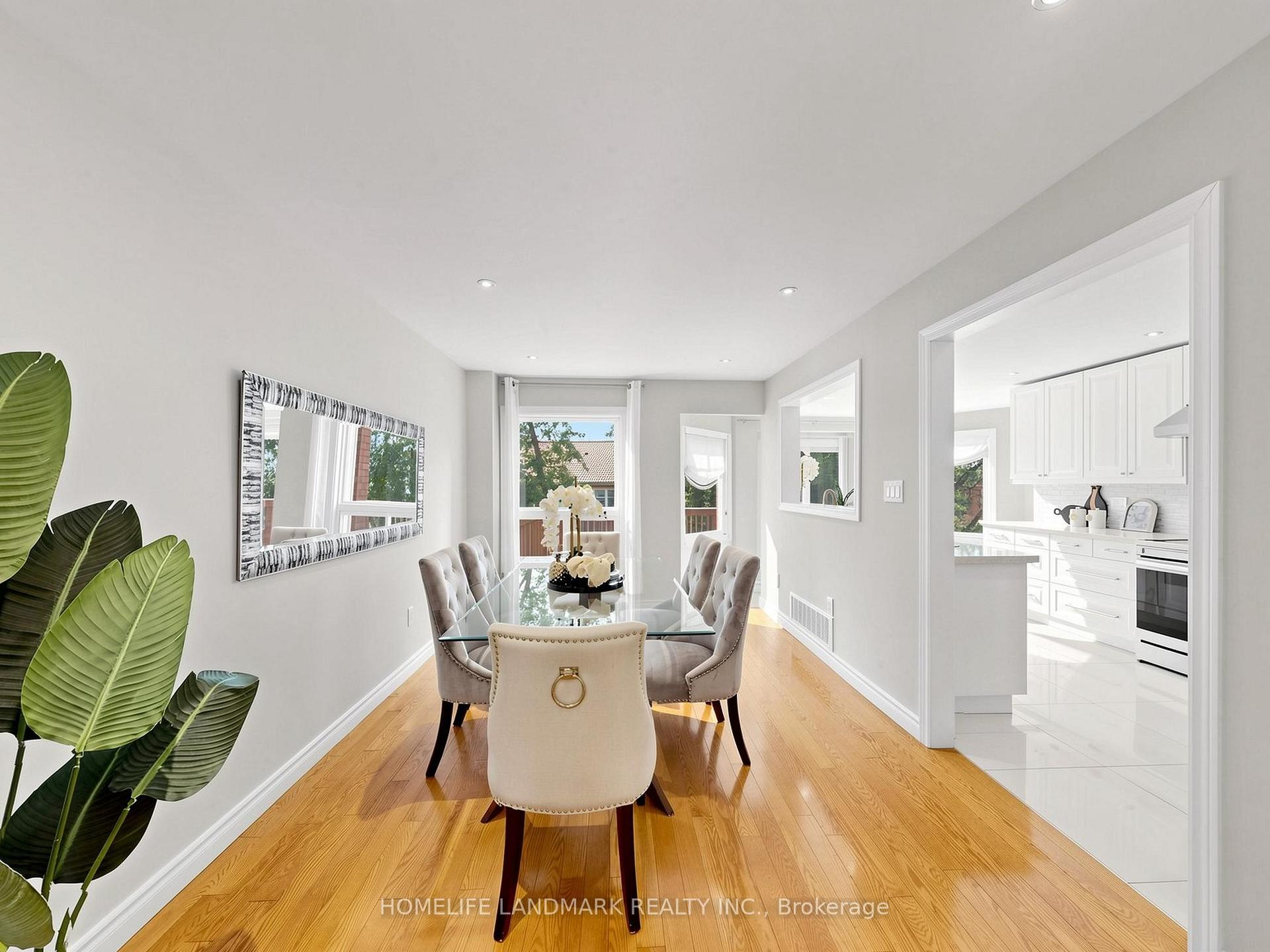 Photo 9 of 60 Ingleborough Court, Markham, Unionville — HOMEH