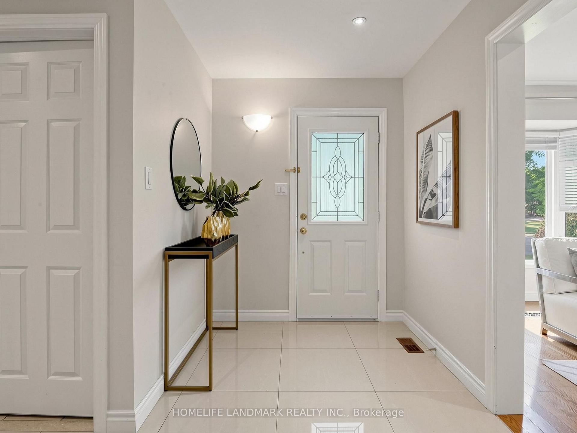 Photo 24 of 60 Ingleborough Court, Markham, Unionville — HOMEH