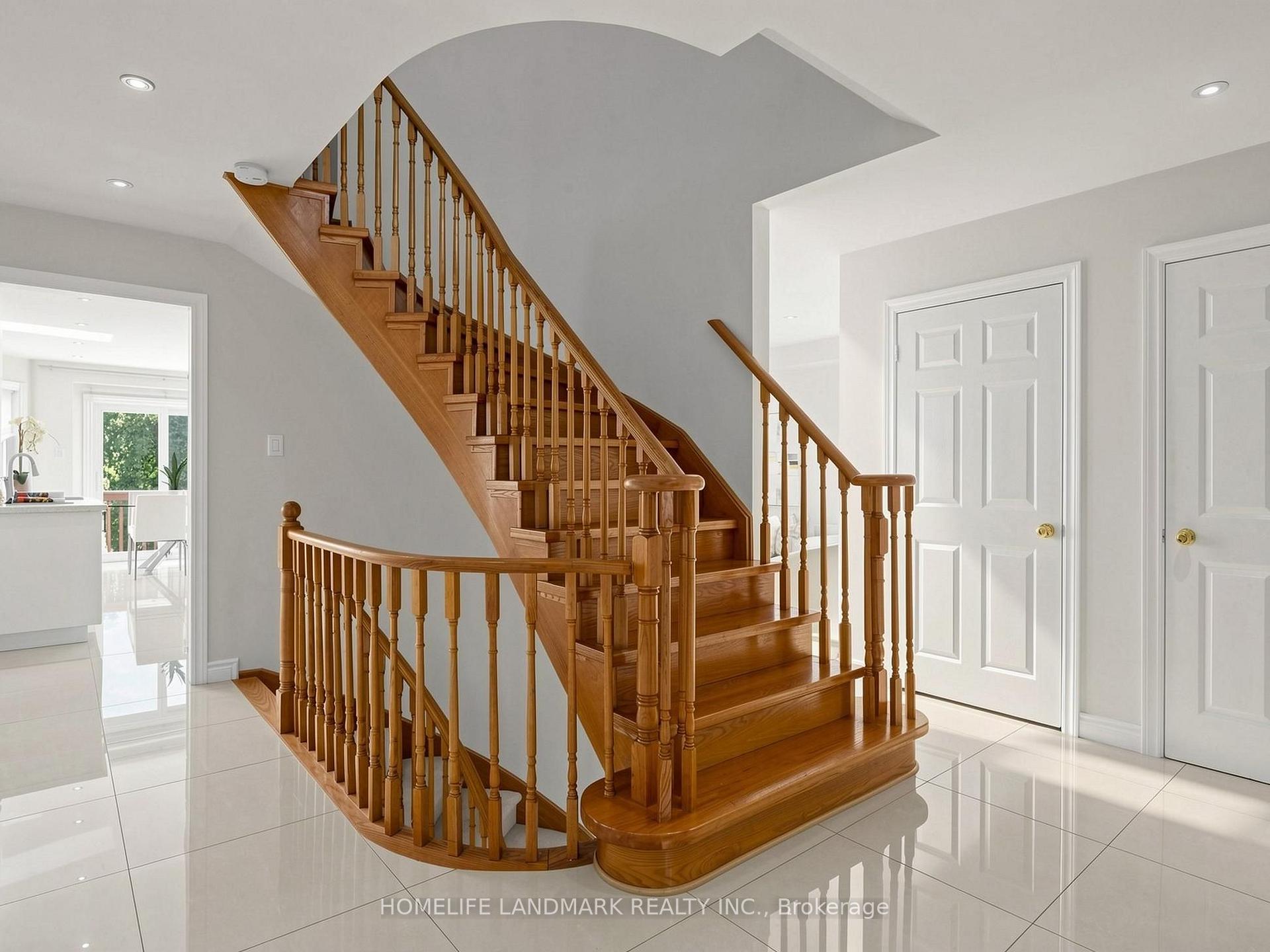 Photo 25 of 60 Ingleborough Court, Markham, Unionville — HOMEH