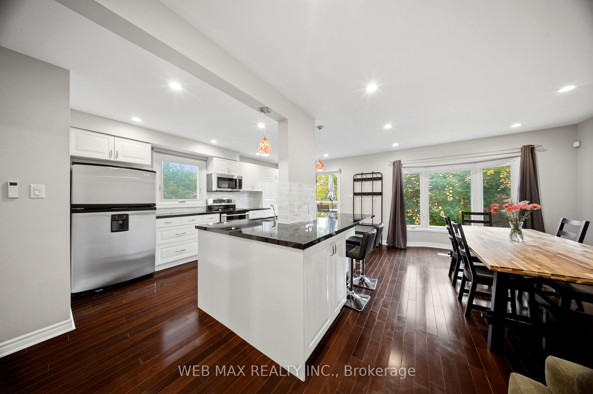Photo 10 of 1108 Edgehill Place, Oakville, Glen Abbey — HOMEH