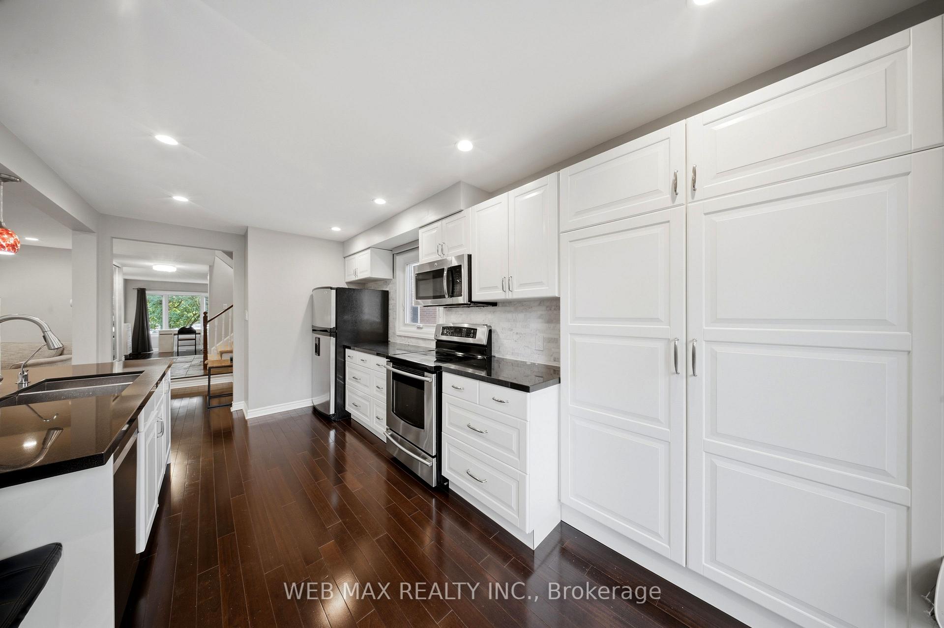 Photo 12 of 1108 Edgehill Place, Oakville, Glen Abbey — HOMEH
