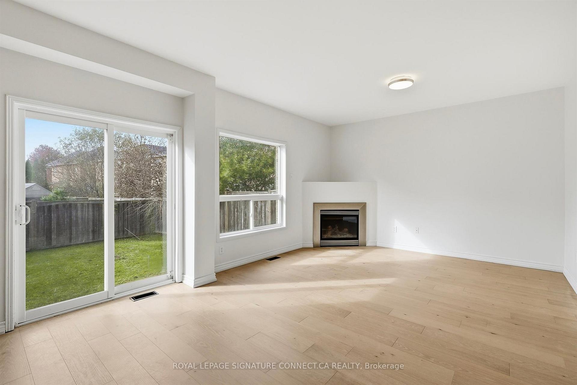 Photo 10 of 32 Wheelwright Drive, Richmond Hill, Oak Ridges Lake Wilcox — HOMEH