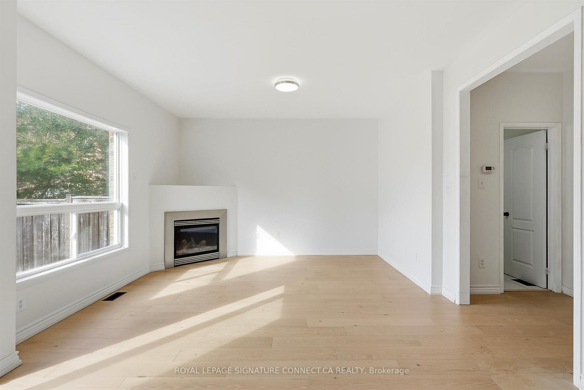 Photo 11 of 32 Wheelwright Drive, Richmond Hill, Oak Ridges Lake Wilcox — HOMEH