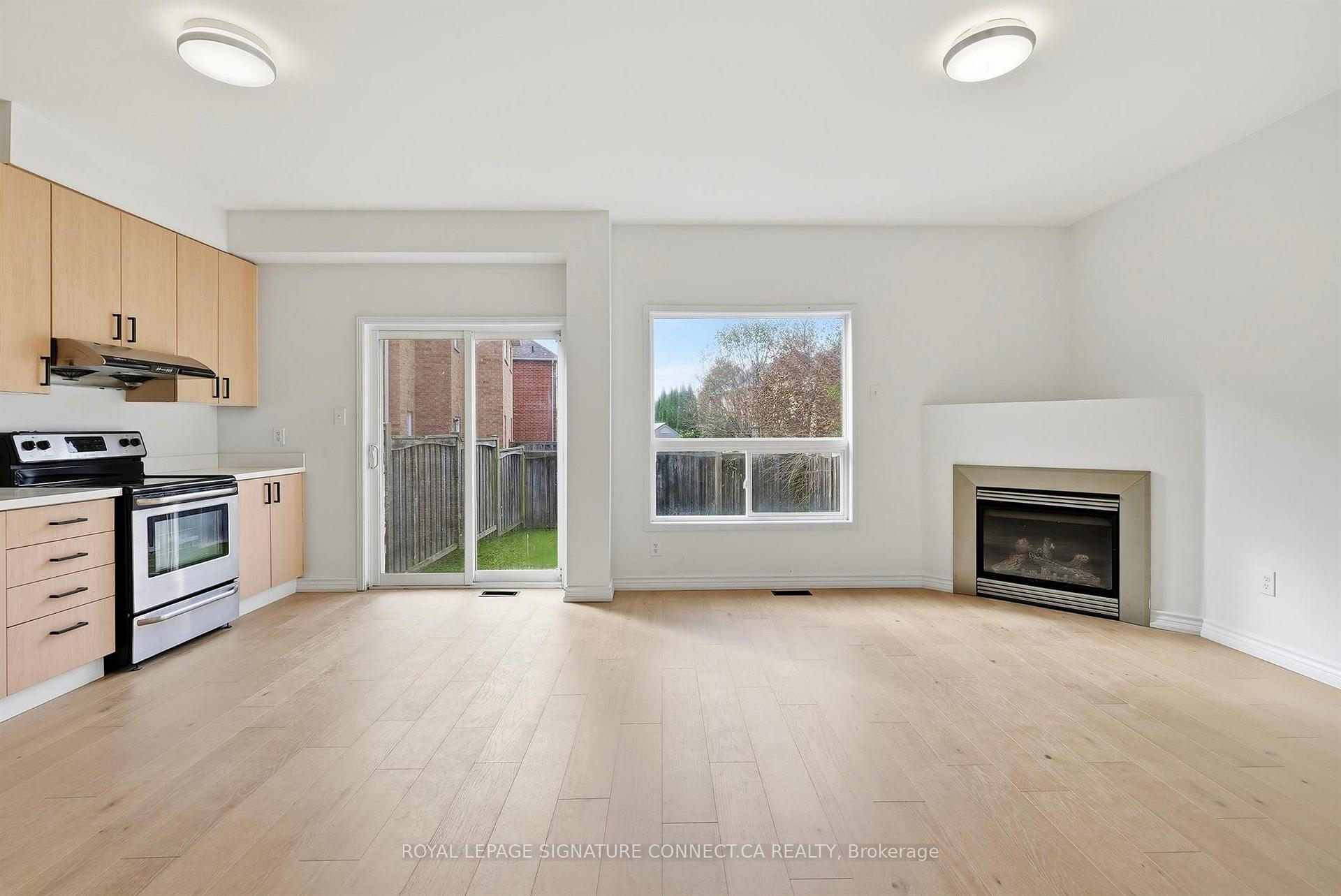 Photo 12 of 32 Wheelwright Drive, Richmond Hill, Oak Ridges Lake Wilcox — HOMEH