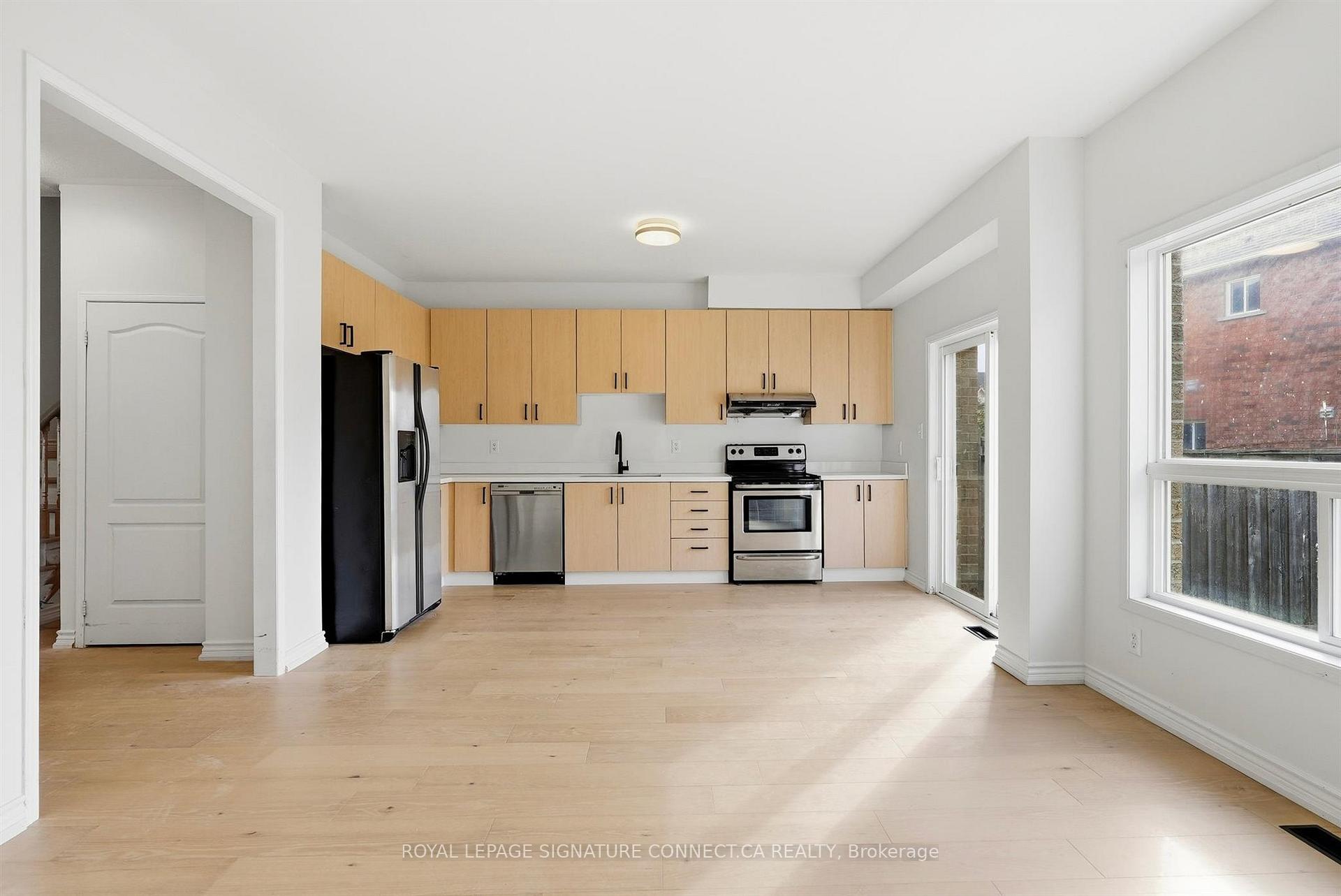 Photo 13 of 32 Wheelwright Drive, Richmond Hill, Oak Ridges Lake Wilcox — HOMEH