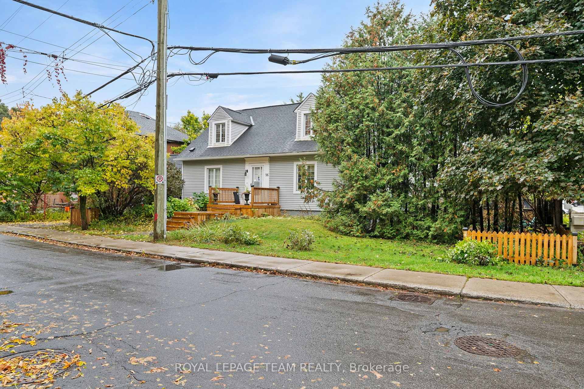 Photo 2 of 96 Putman Avenue, Ottawa, Lindenlea — HOMEH