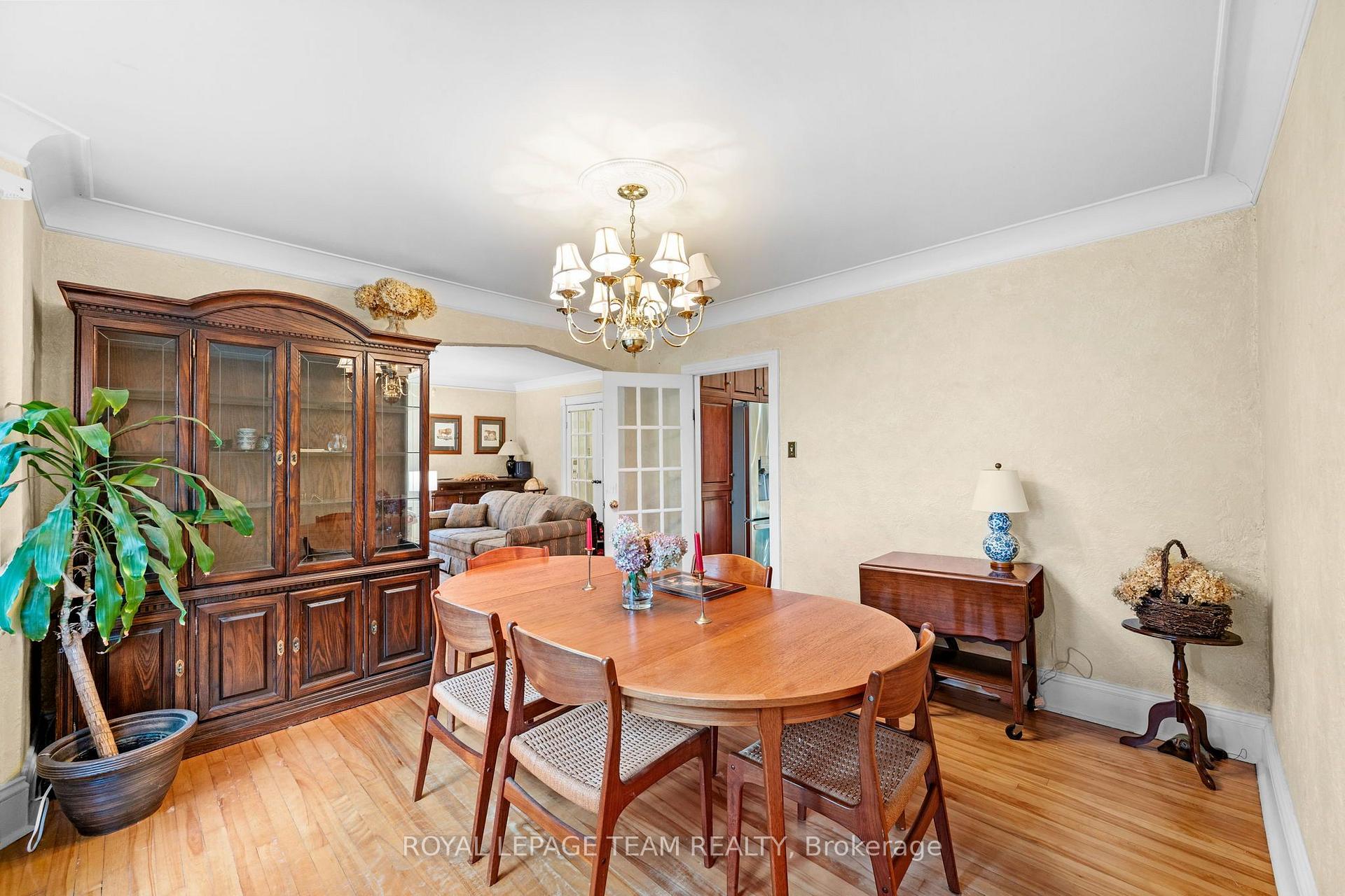 Photo 6 of 96 Putman Avenue, Ottawa, Lindenlea — HOMEH