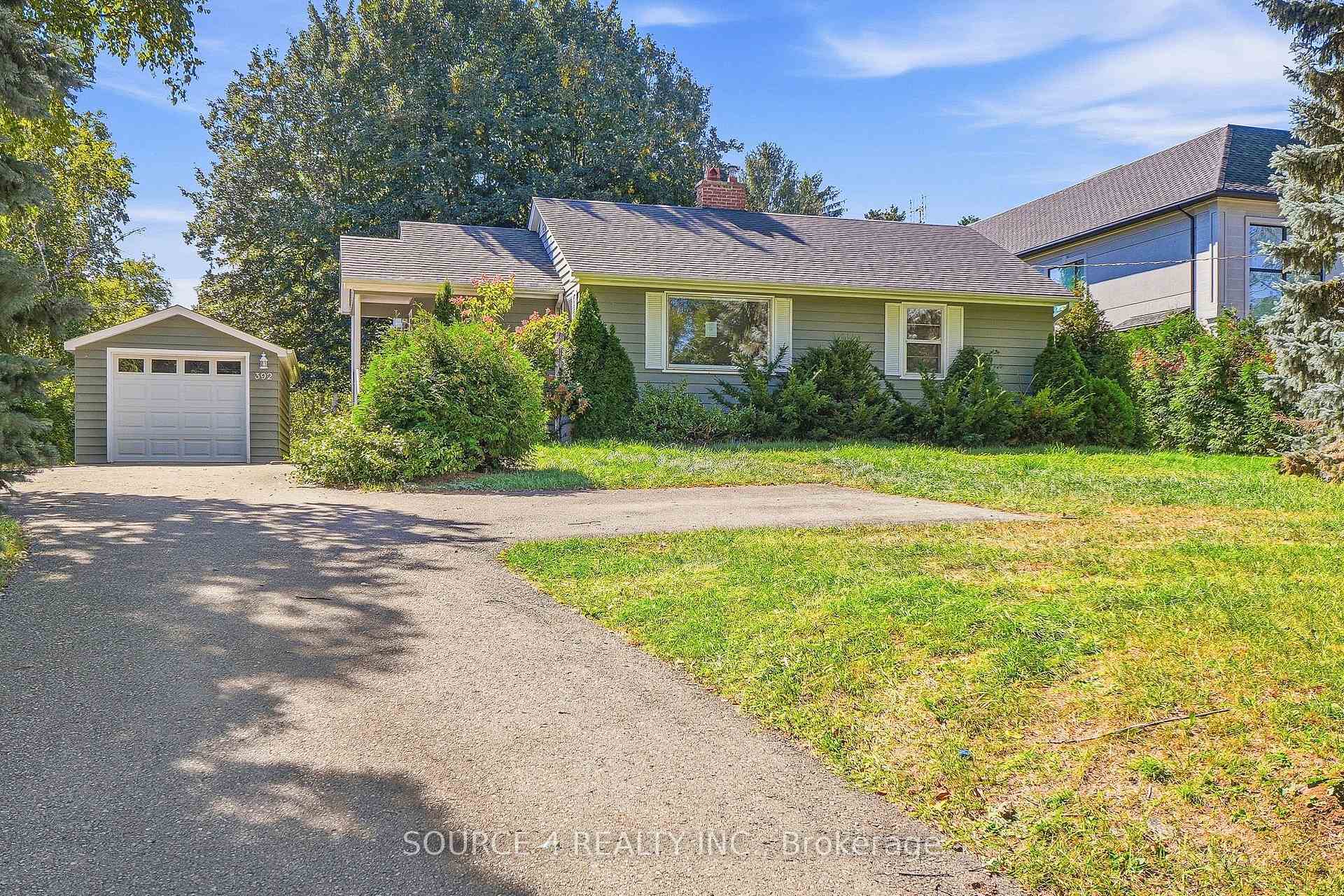Photo 2 of 392 Fourth Line, Oakville, West — HOMEH