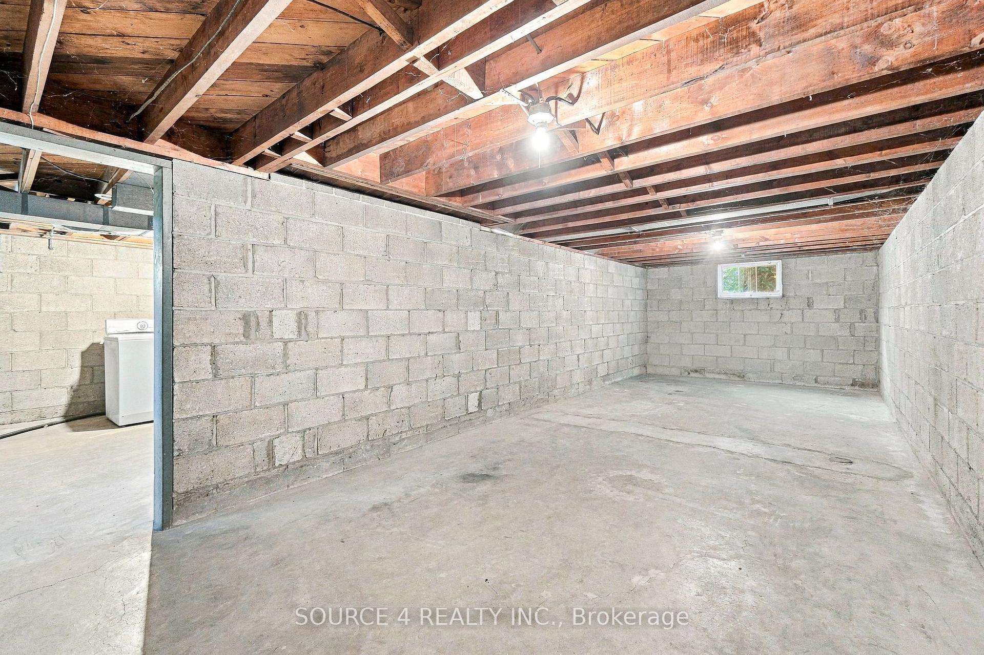Photo 21 of 392 Fourth Line, Oakville, West — HOMEH
