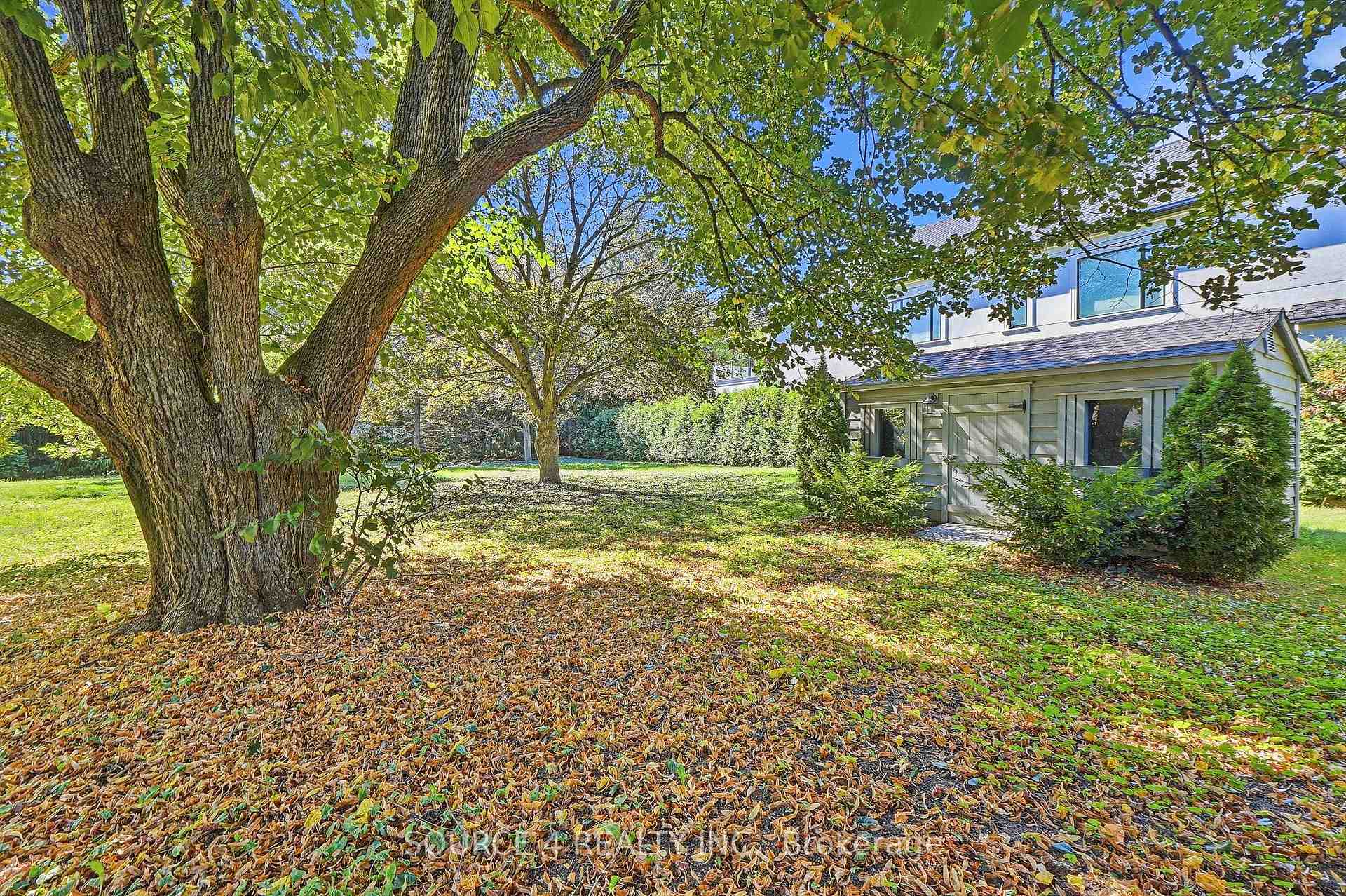 Photo 33 of 392 Fourth Line, Oakville, West — HOMEH