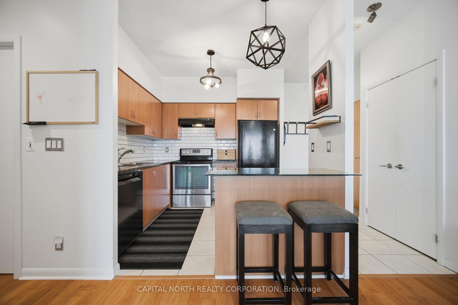 Photo 4 of Unit 2017, 185 Legion Road N, Etobicoke, Mimico — HOMEH