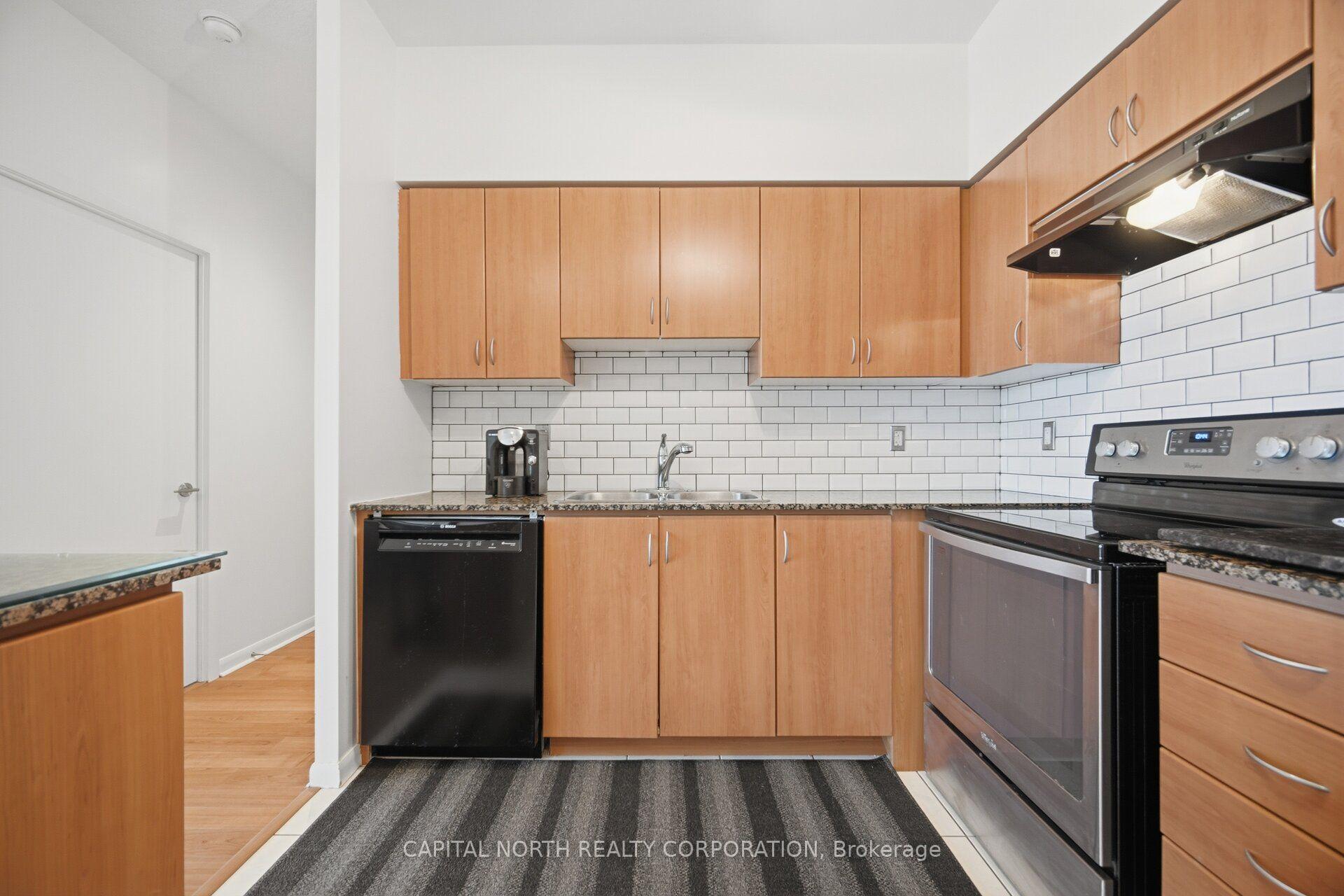 Photo 5 of Unit 2017, 185 Legion Road N, Etobicoke, Mimico — HOMEH