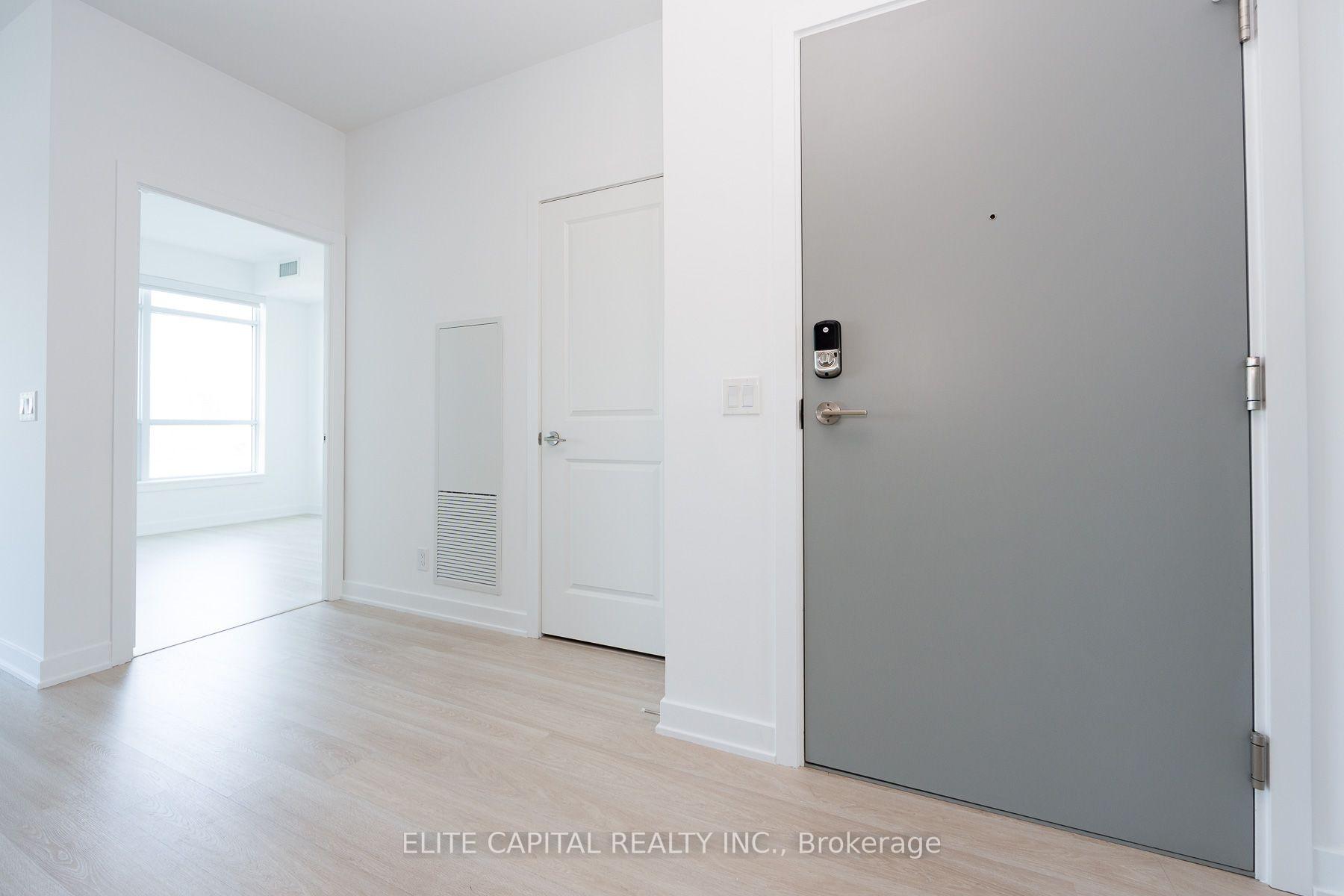 Photo 2 of Unit 428, 50 Upper Mall Way, Vaughan, Brownridge — HOMEH