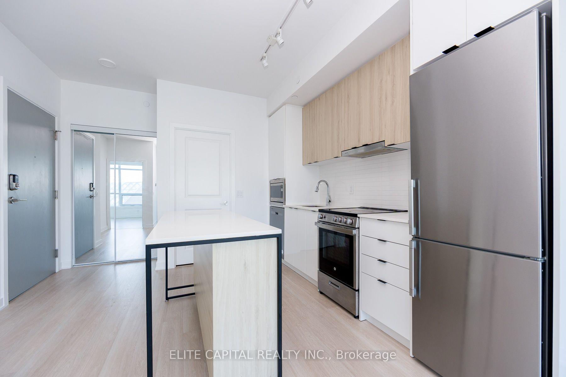 Photo 6 of Unit 428, 50 Upper Mall Way, Vaughan, Brownridge — HOMEH