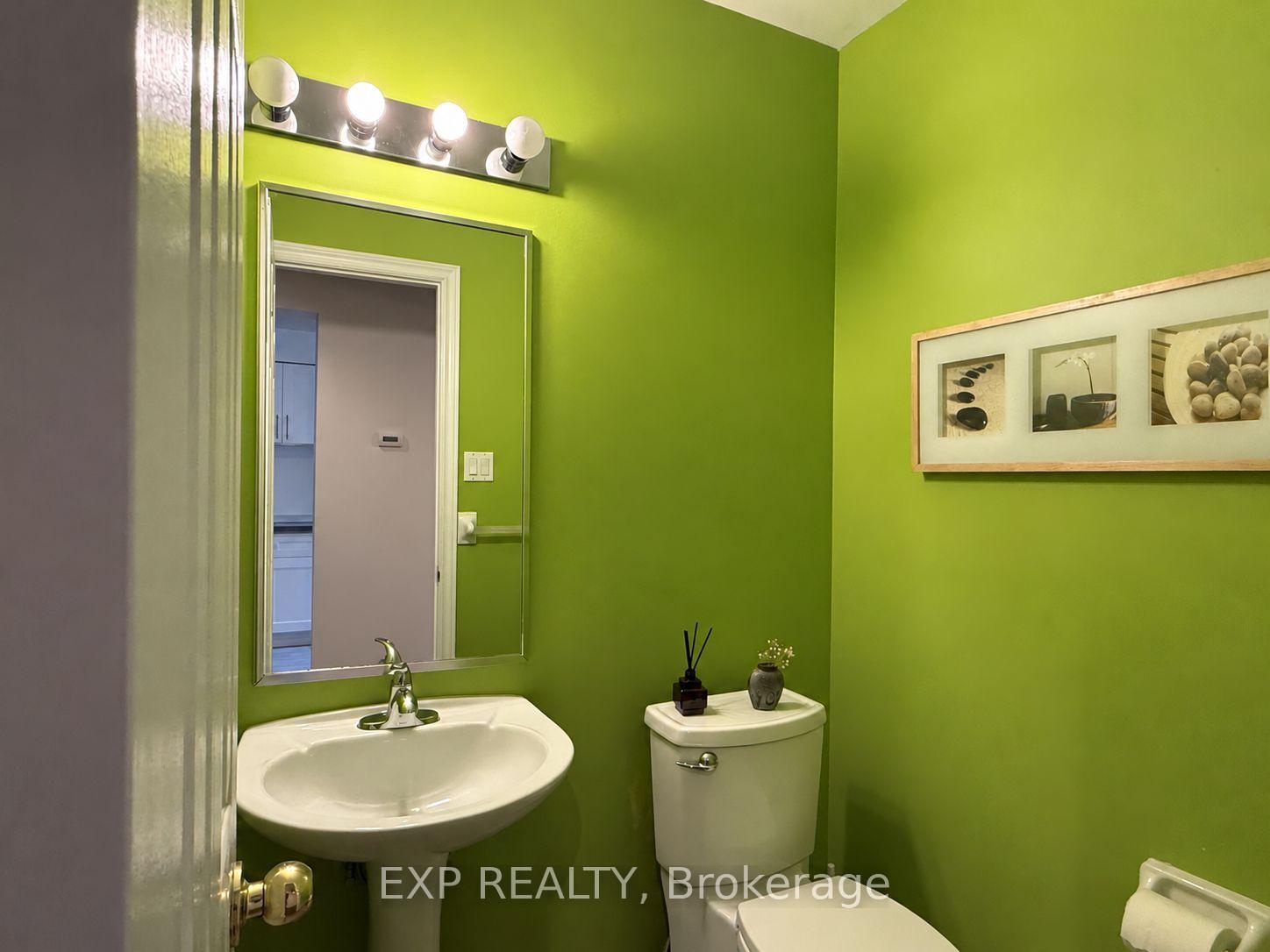 Photo 11 of 62 Wetherby Circle, Markham, German Mills — HOMEH
