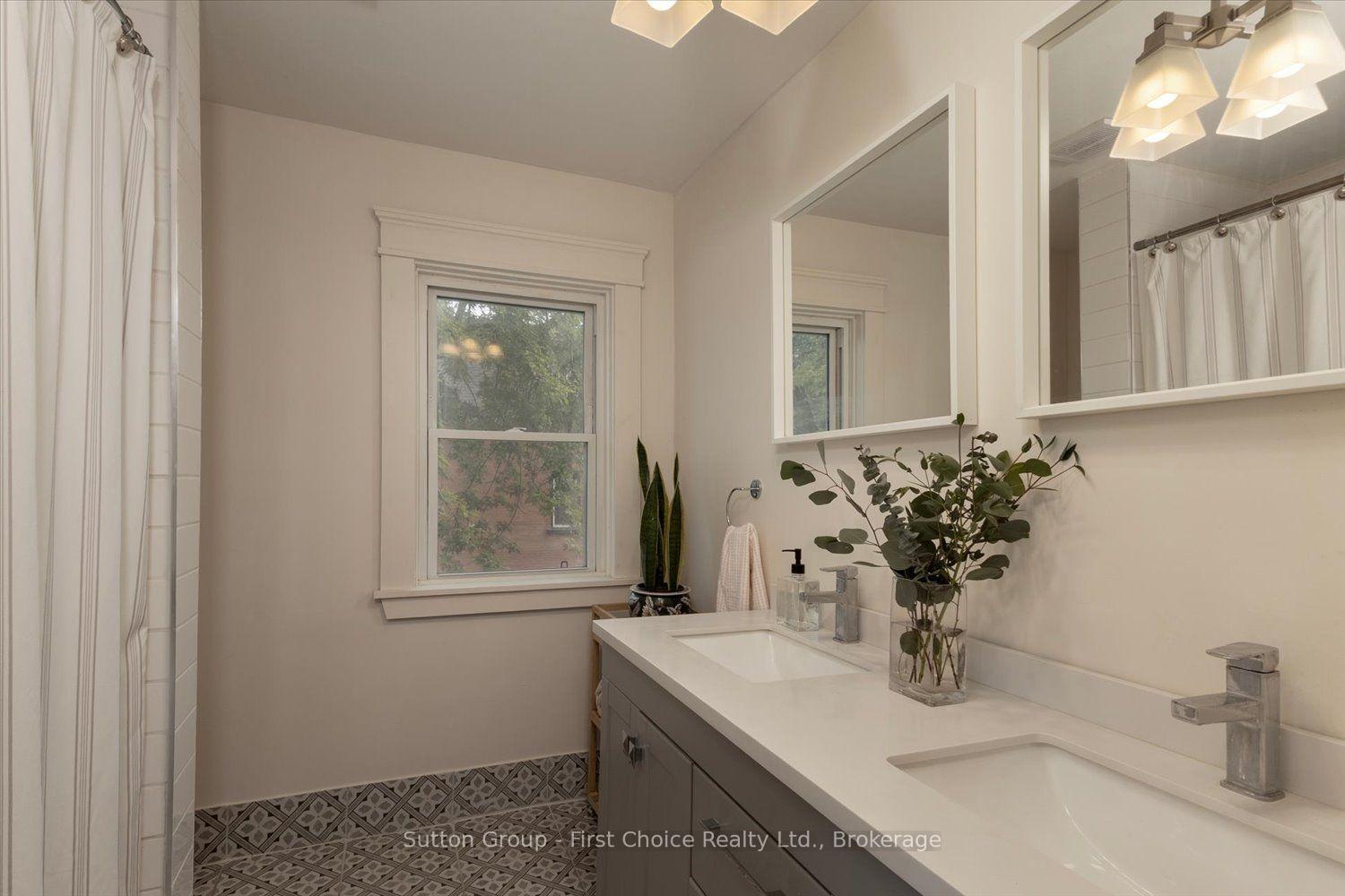 Photo 61 of 222 Brunswick Street, Stratford — HOMEH
