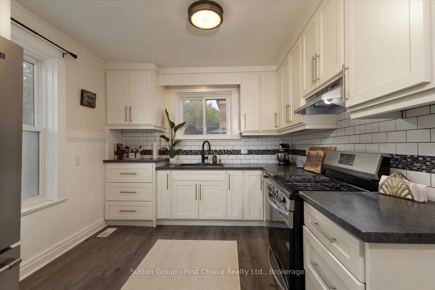 Photo 32 of 222 Brunswick Street, Stratford — HOMEH
