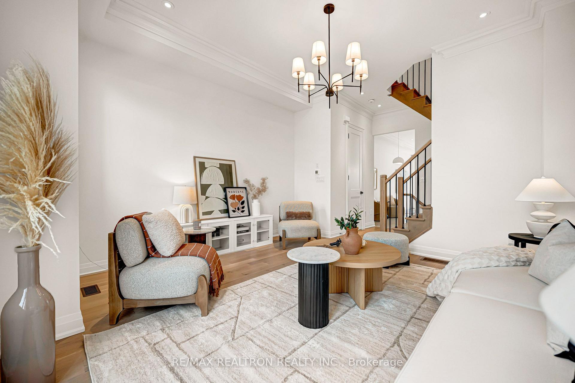 Photo 20 of 4249 Major Mackenzie Drive E, Markham, Angus Glen — HOMEH