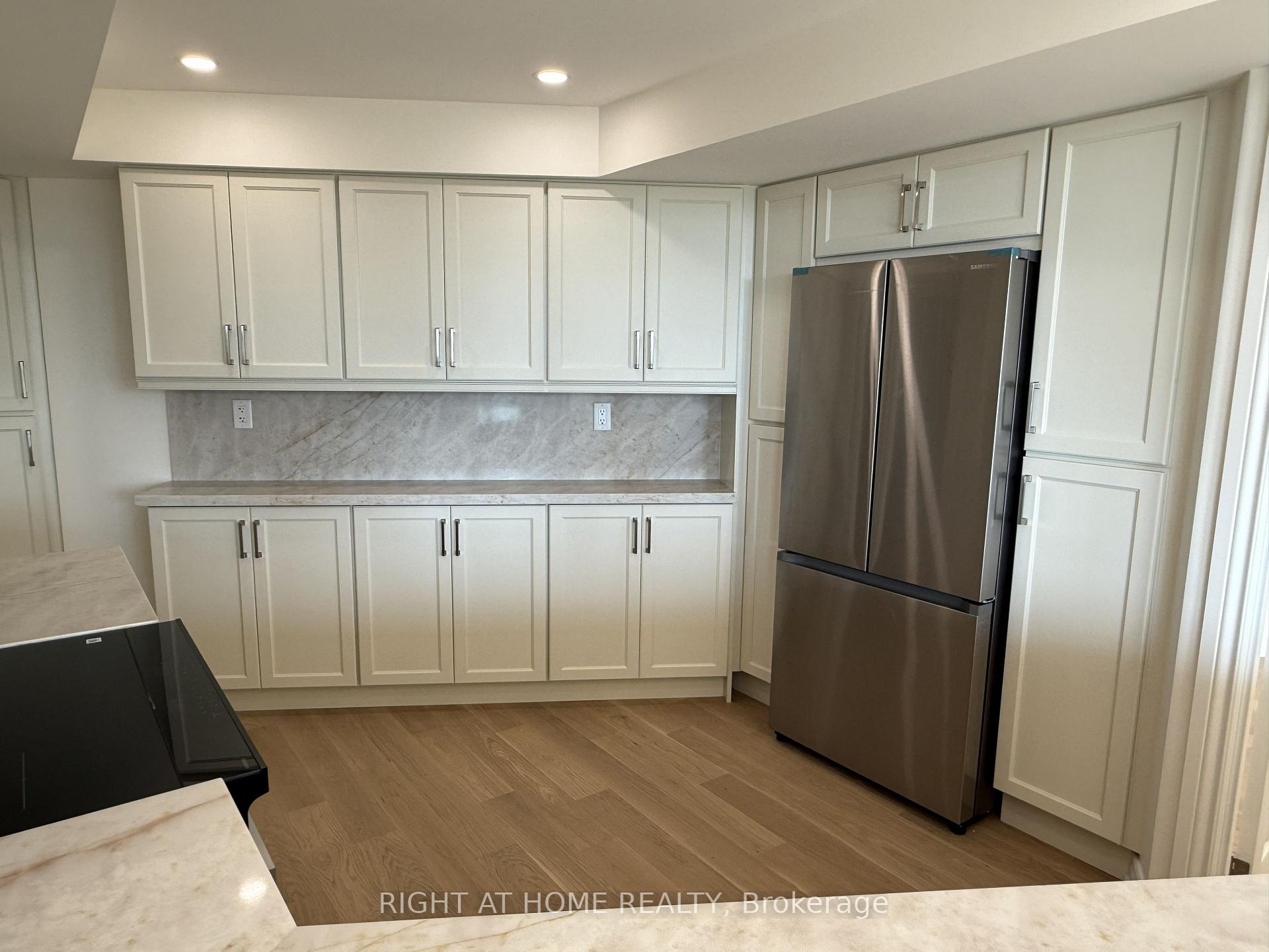 Photo 3 of Unit 707, 2000 Islington Avenue, Etobicoke, Kingsview Village-The Westway — HOMEH