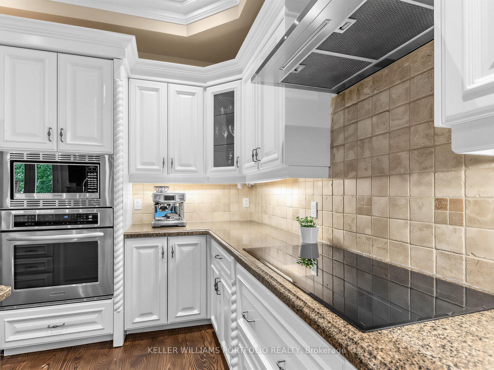 Photo 10 of 21 Albertus Avenue, Toronto, Lawrence Park South — HOMEH