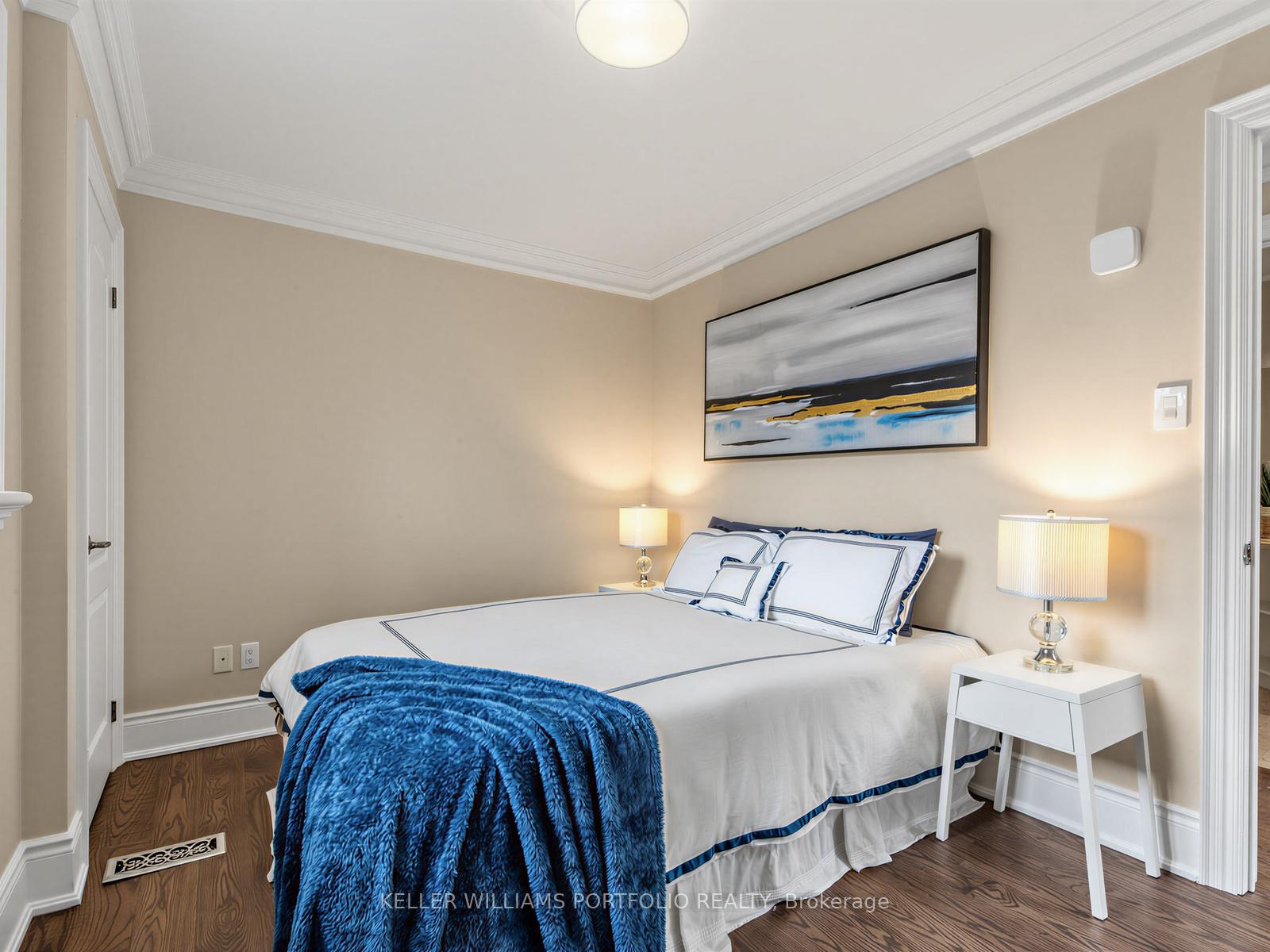 Photo 23 of 21 Albertus Avenue, Toronto, Lawrence Park South — HOMEH
