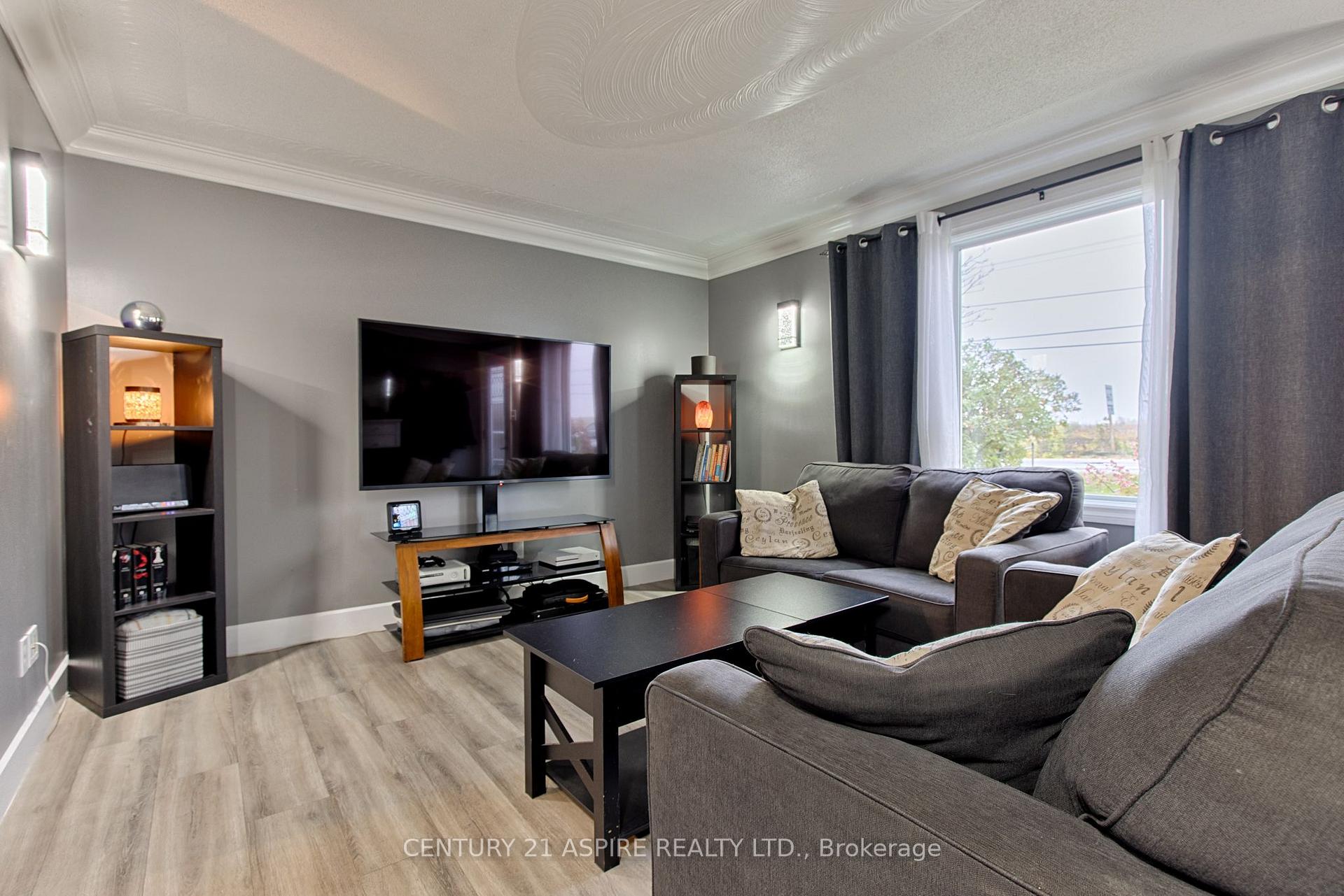 Photo 7 of 106 Forest Lea Road, Laurentian Valley, Laurentian Valley — HOMEH