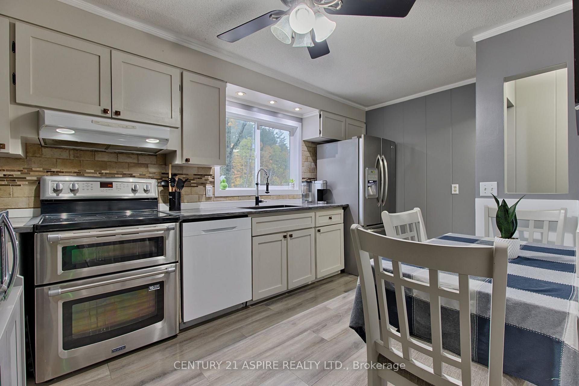 Photo 8 of 106 Forest Lea Road, Laurentian Valley, Laurentian Valley — HOMEH