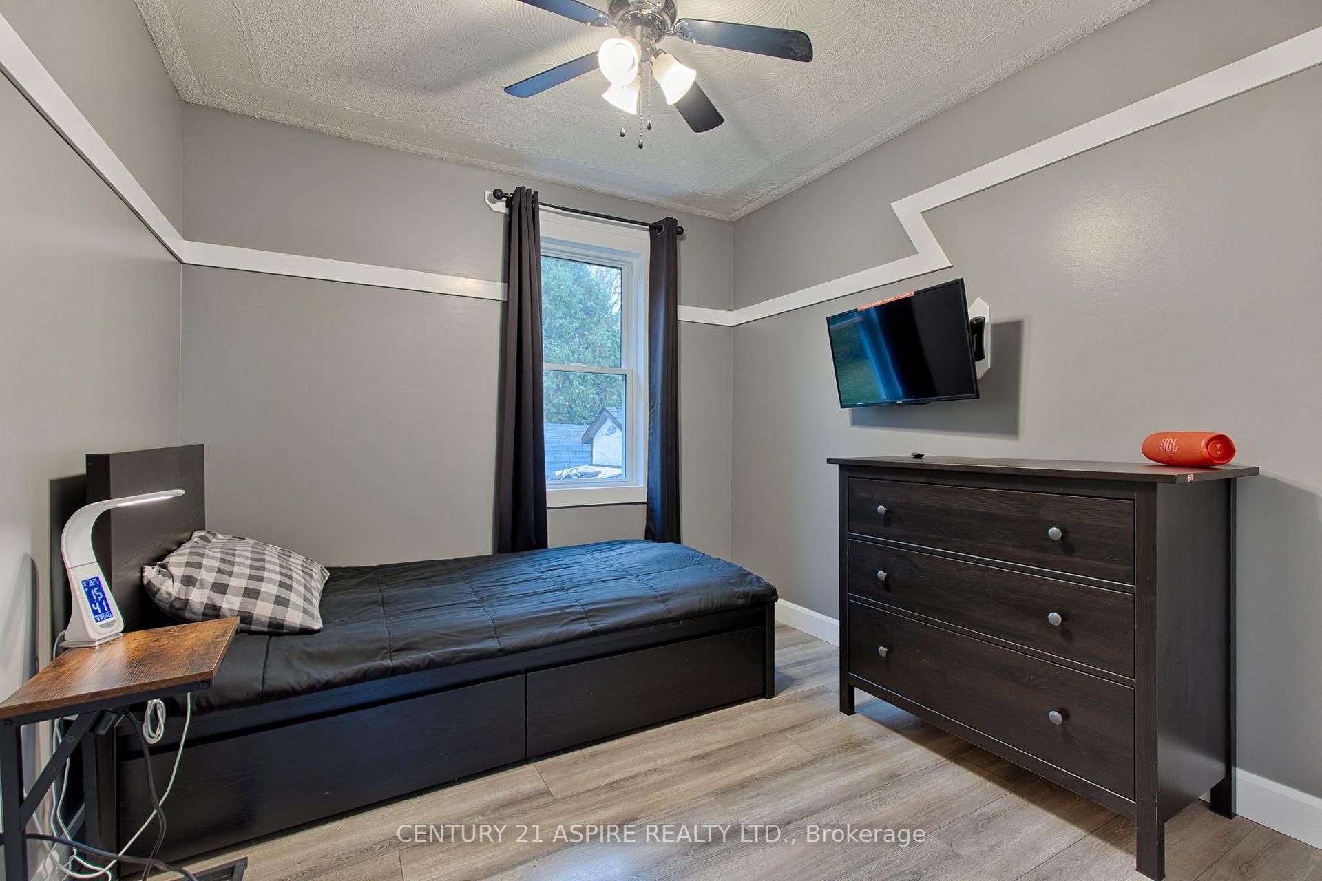 Photo 17 of 106 Forest Lea Road, Laurentian Valley, Laurentian Valley — HOMEH