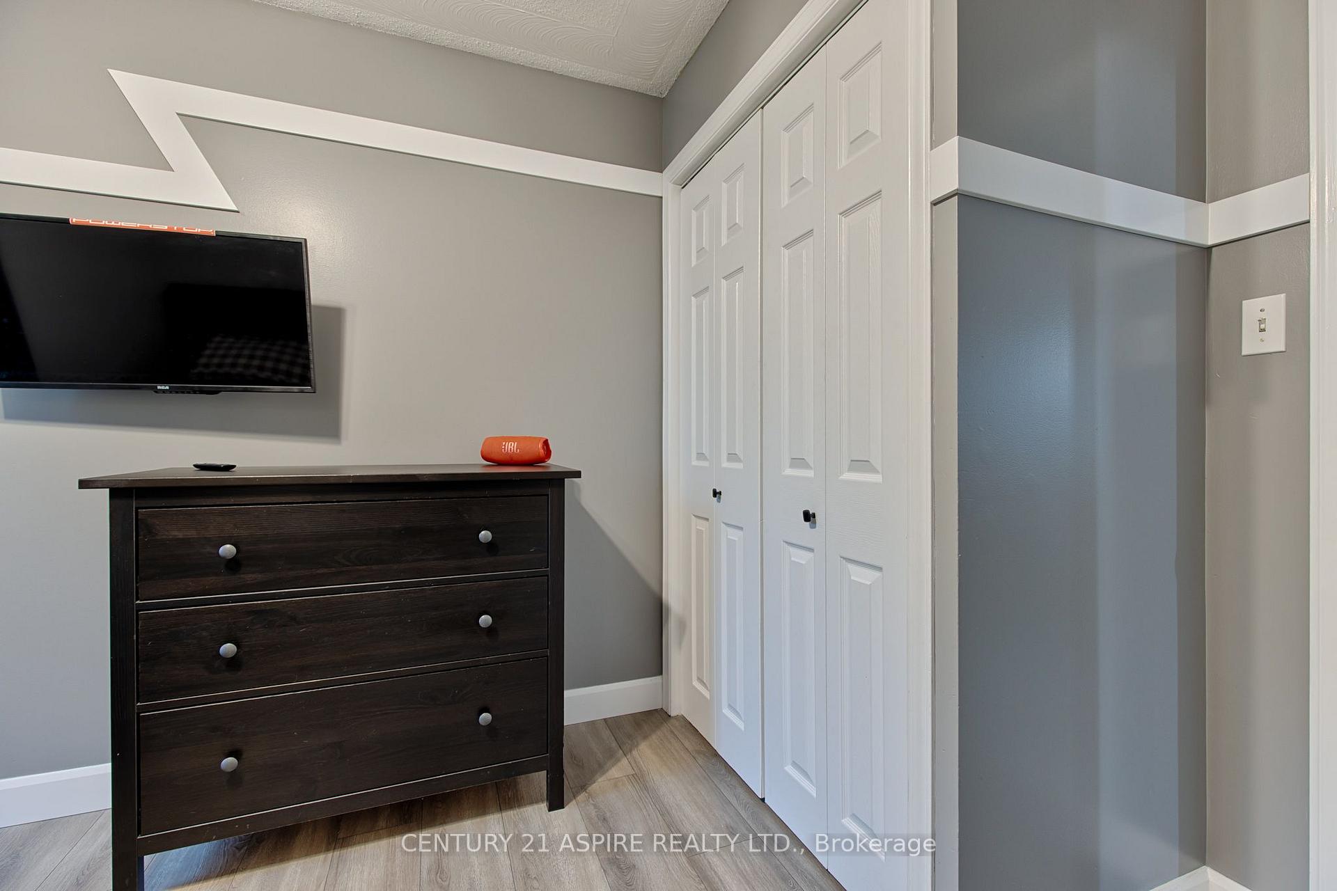 Photo 18 of 106 Forest Lea Road, Laurentian Valley, Laurentian Valley — HOMEH