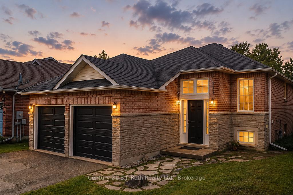 Photo 1 of 1117 Corrie Street, Innisfil, Alcona — HOMEH