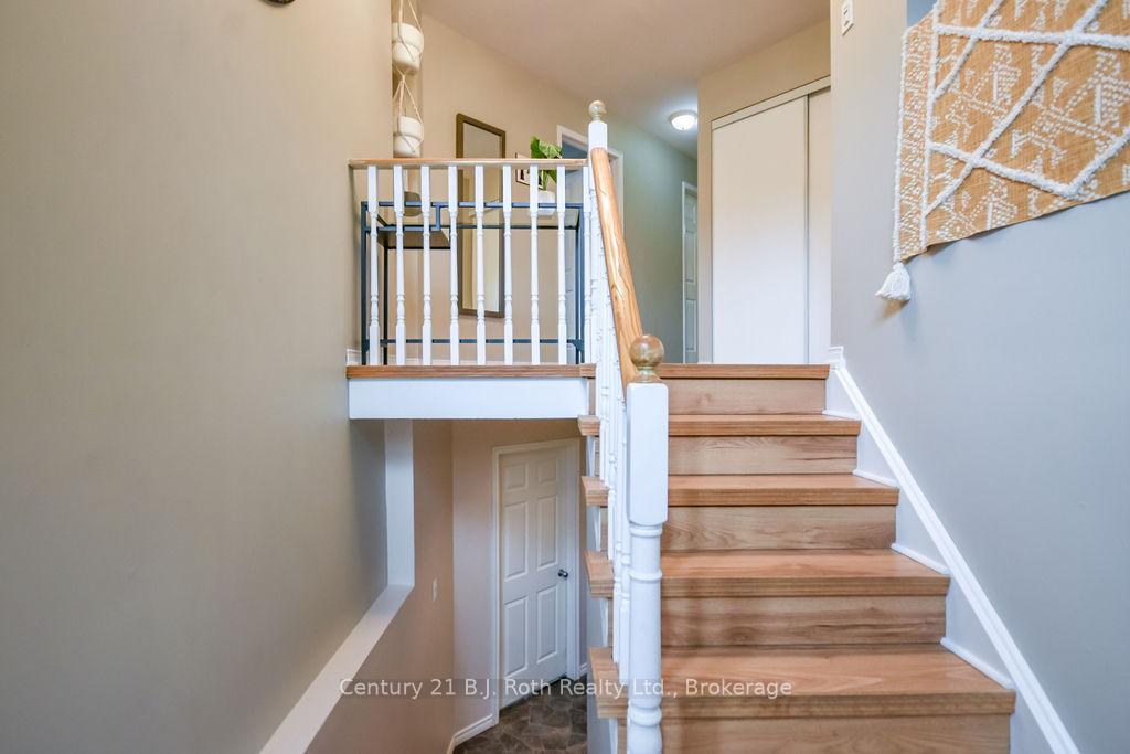 Photo 4 of 1117 Corrie Street, Innisfil, Alcona — HOMEH