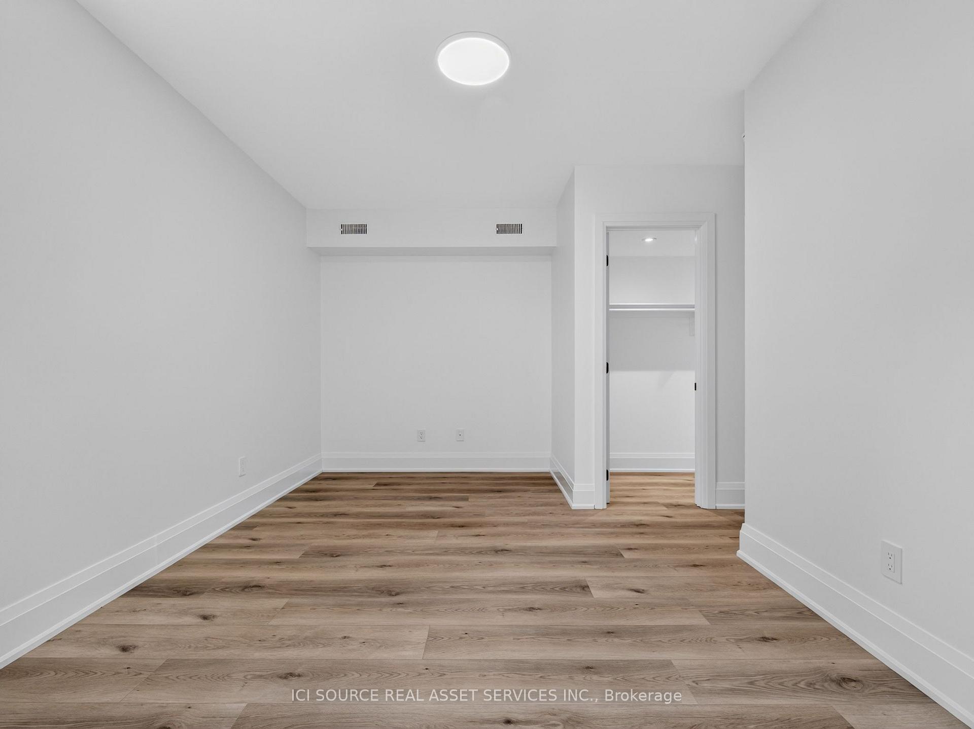Photo 17 of Unit Unit 5, 28 Norcross Road, North York, Clanton Park — HOMEH