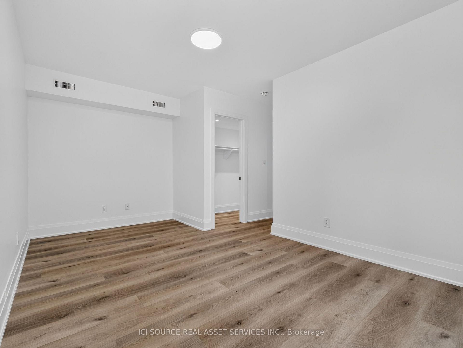 Photo 18 of Unit Unit 5, 28 Norcross Road, North York, Clanton Park — HOMEH