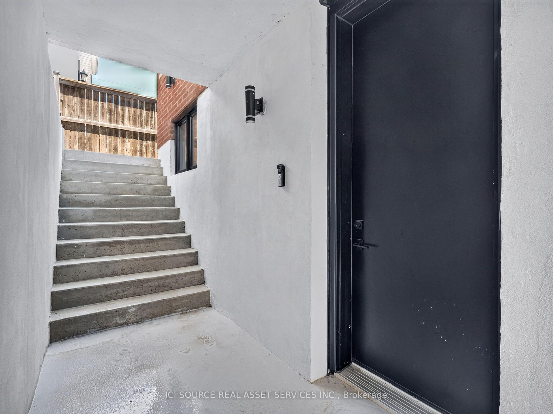 Photo 27 of Unit Unit 5, 28 Norcross Road, North York, Clanton Park — HOMEH