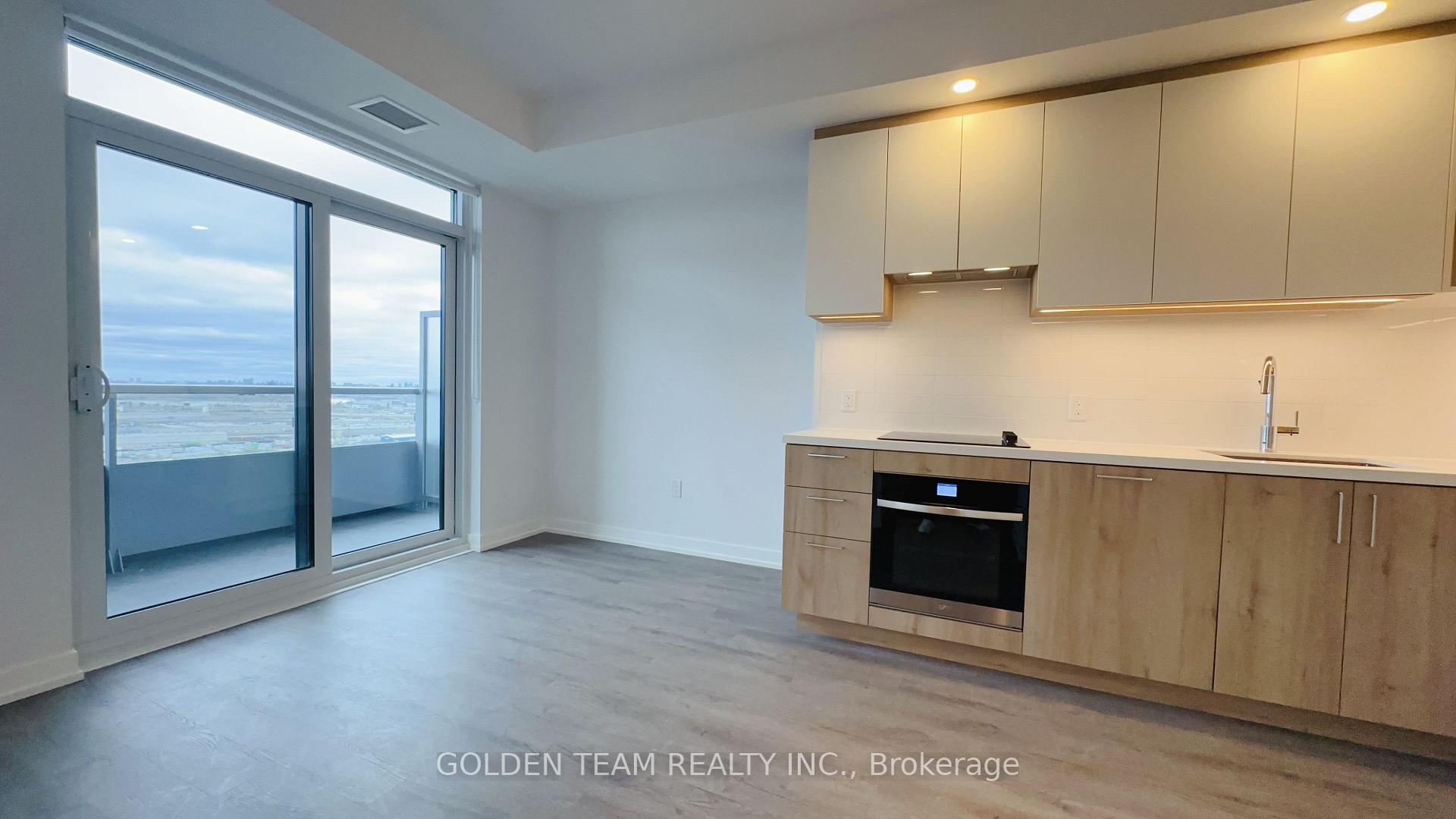Photo 3 of Unit 2409, 21 Meadowdale Road, Vaughan, Concord — HOMEH