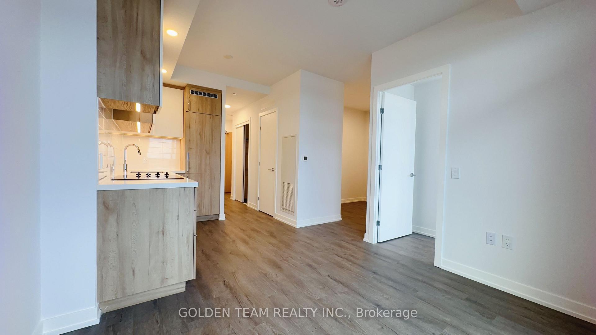 Photo 4 of Unit 2409, 21 Meadowdale Road, Vaughan, Concord — HOMEH